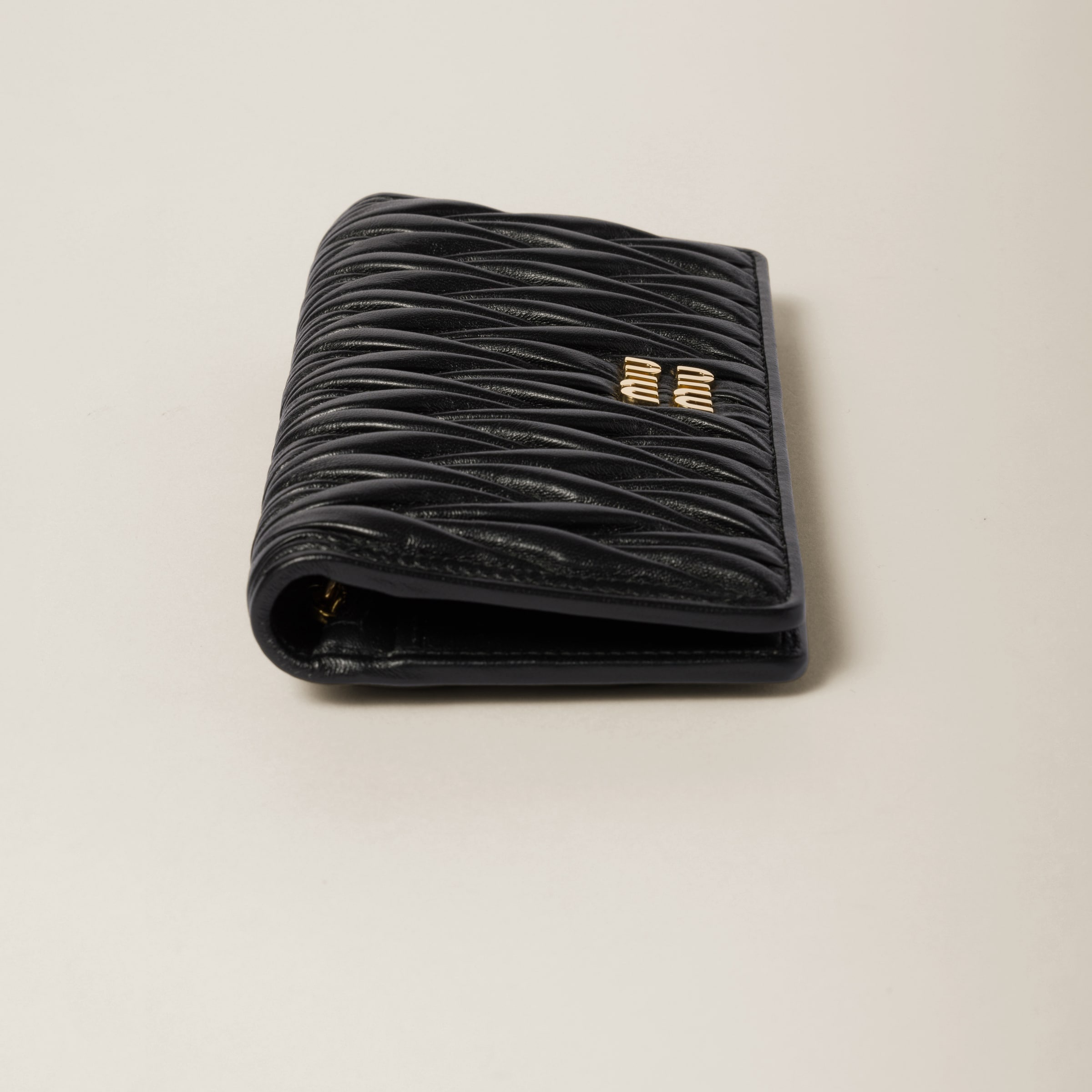 Large matelassé nappa leather wallet - 4