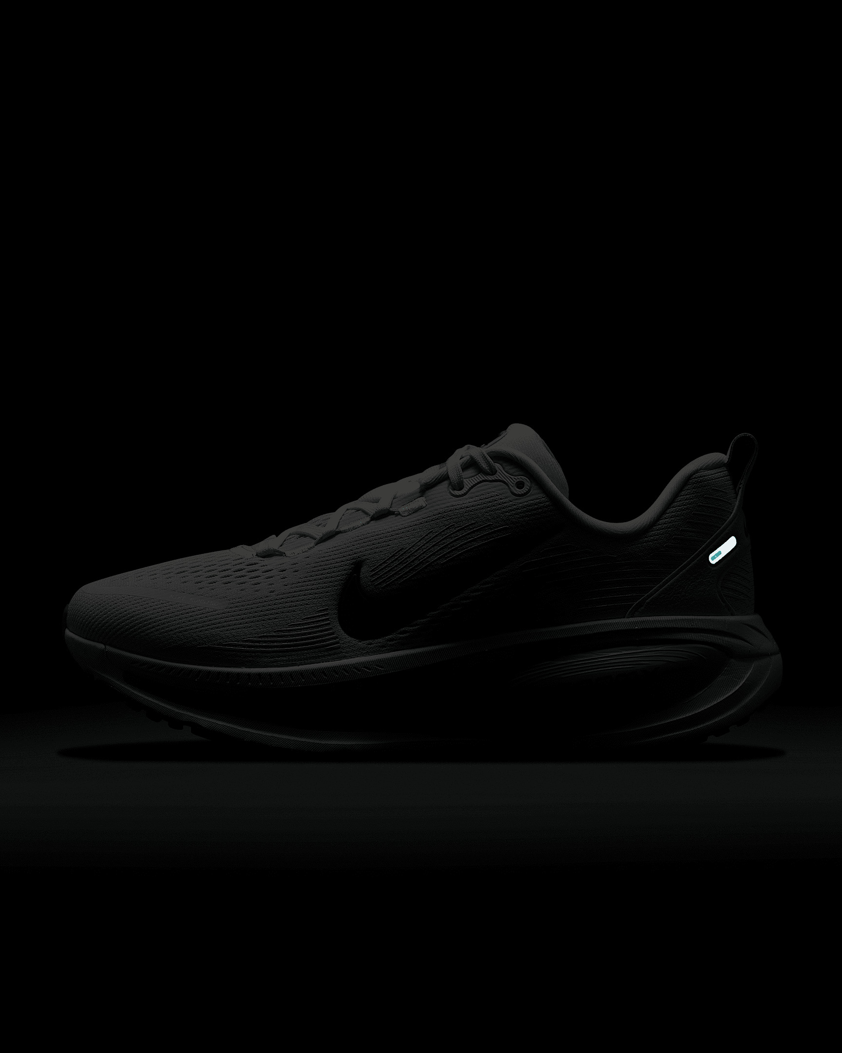 Nike Vomero 18 Women's Road Running Shoes - 10