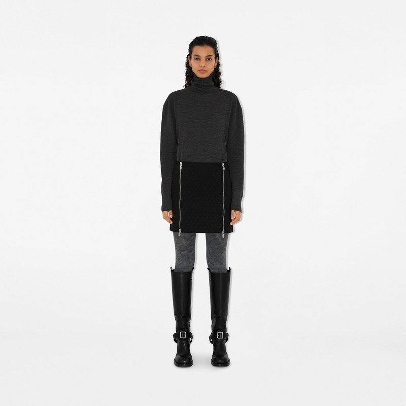 Burberry Quilted Nylon Mini Skirt outlook