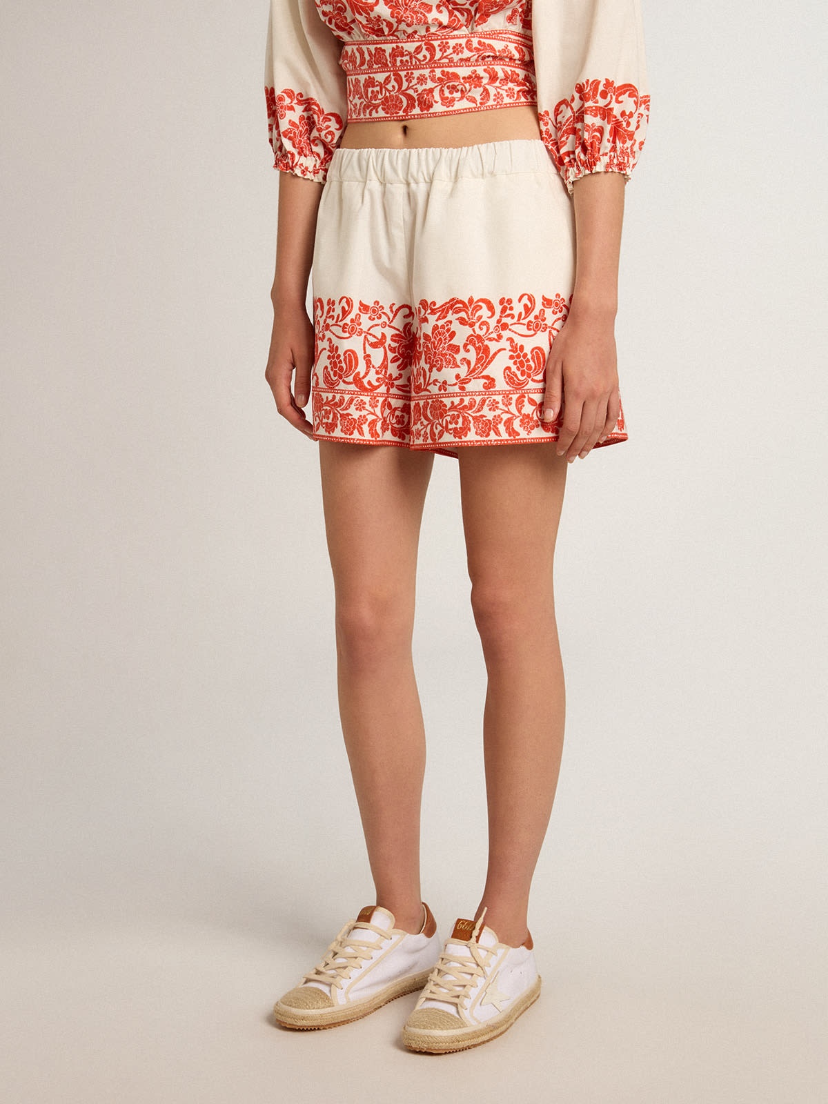 Cotton shorts with seasonal print - 2