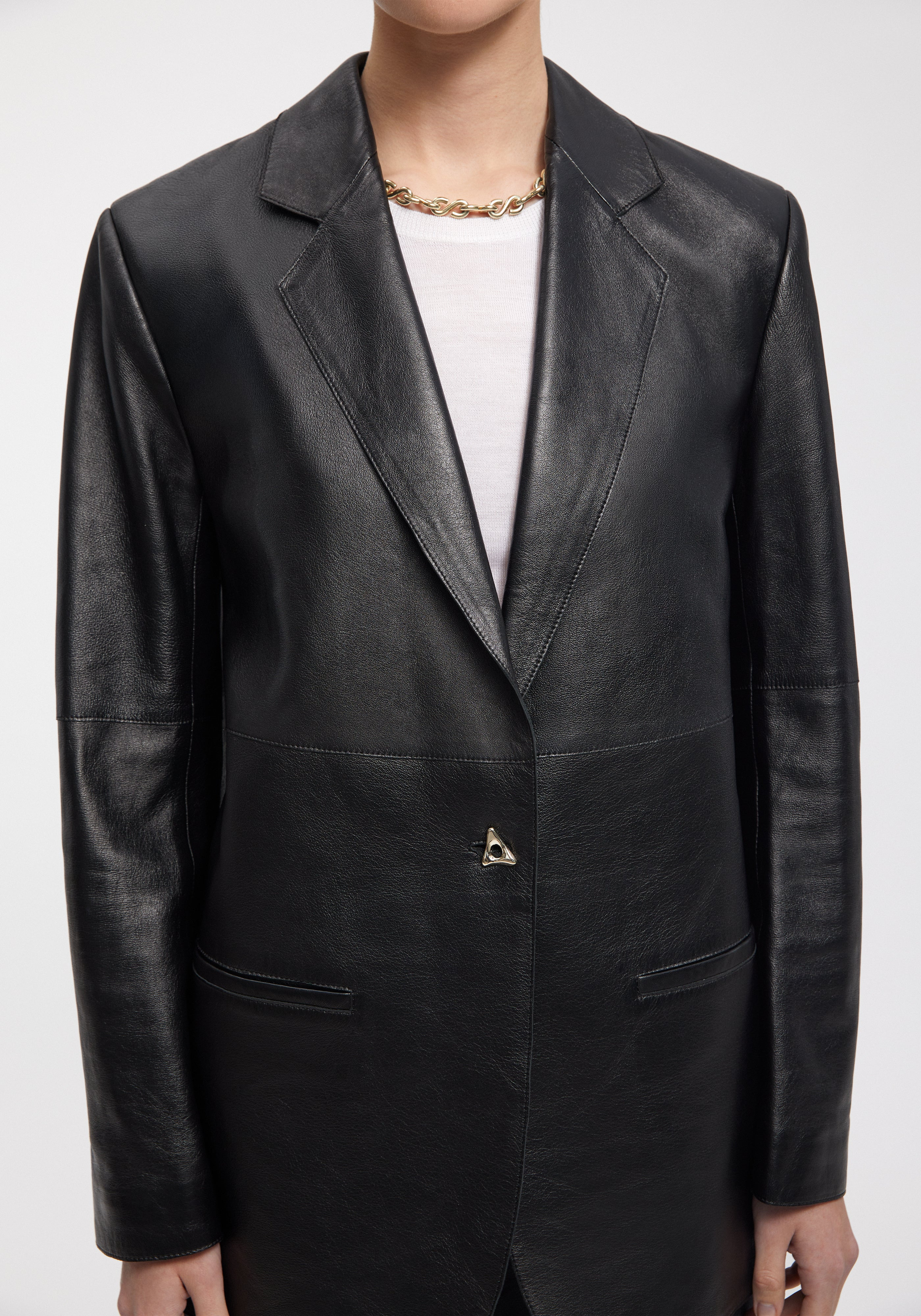 MERCEDES
Leather blazer - 2
