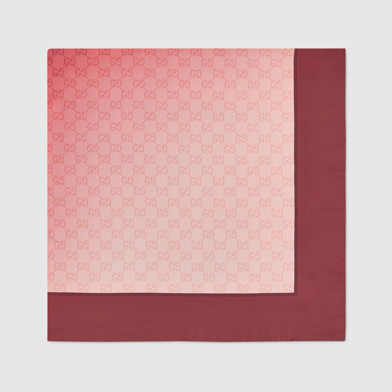 GUCCI Printed silk twill carré outlook