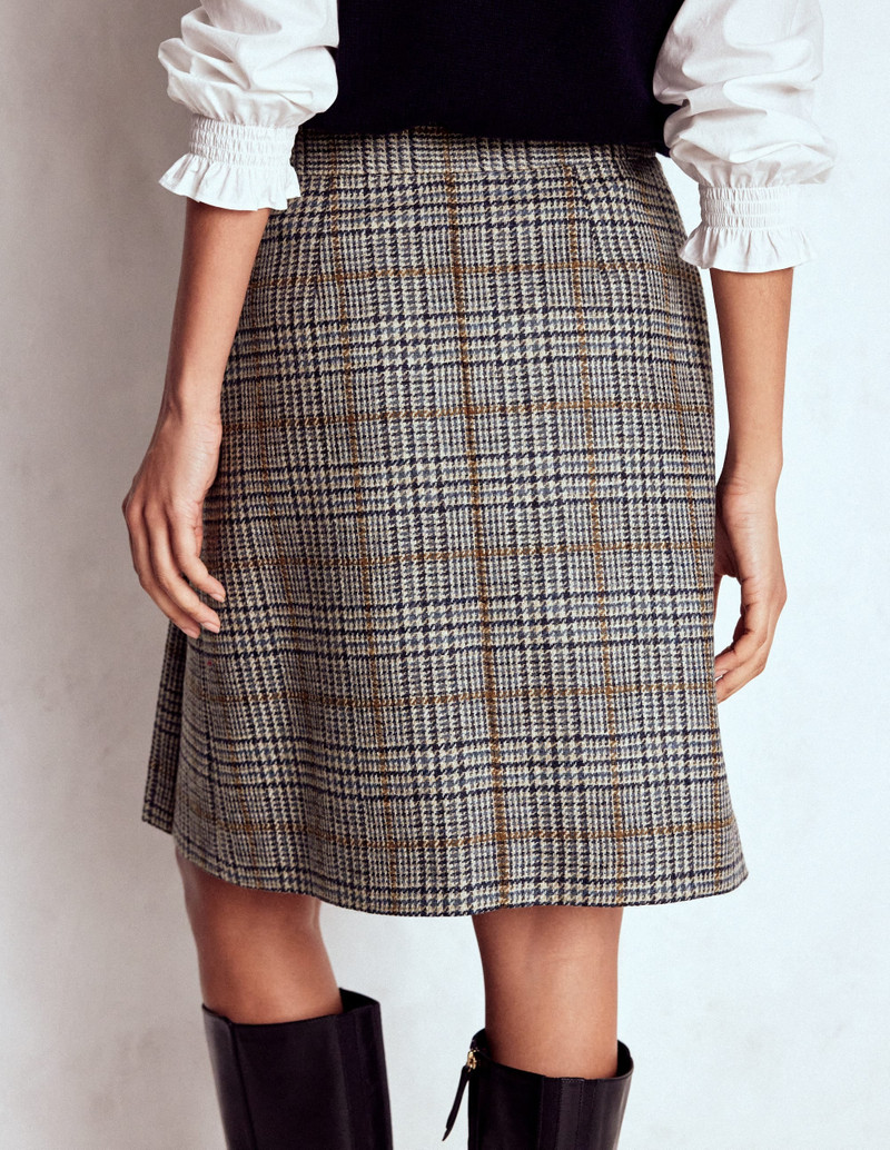Helen Wool Kilt Skirt-Blue and Grey Prince of Wales 4