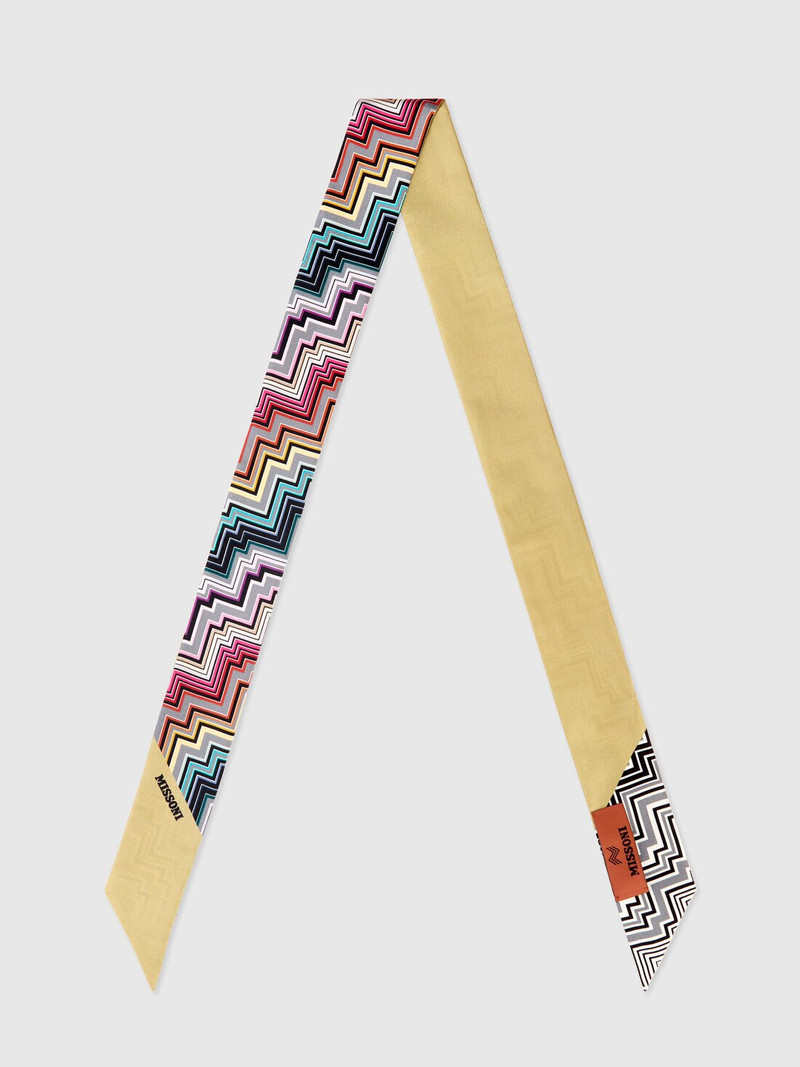 Pocket square scarf with zigzag pattern 1