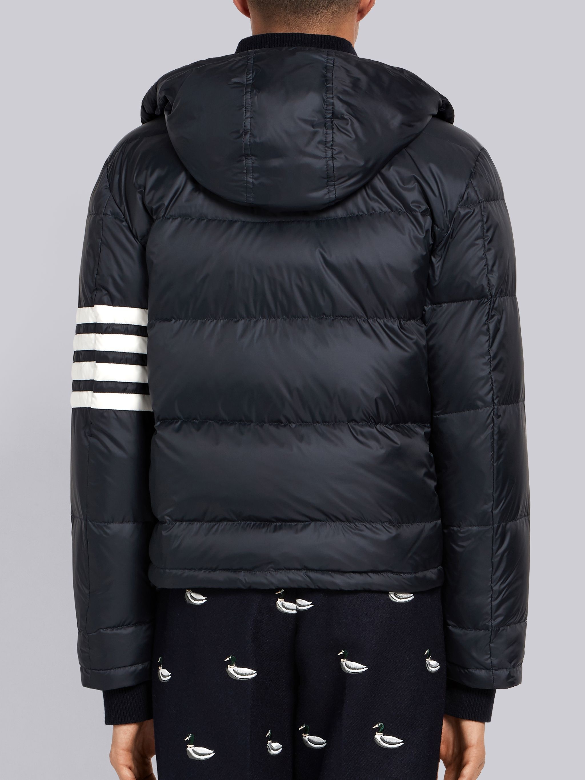 トムブラウン THOMBROWNE 4BAR ナイロンボンバージャケット ダウン Thom Browne 4BAR ボンバージャケット | ブルー | FARFETCH JP