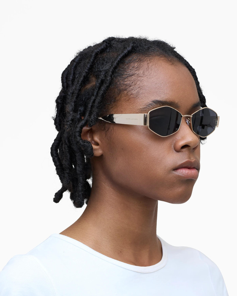 Marc Jacobs THE TRIANGLE SUNGLASSES outlook