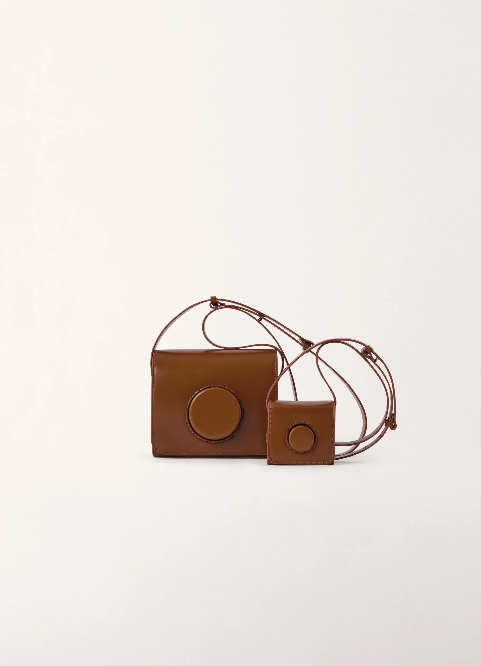 CAMERA BAG
VEGETABLE TANNE - 6