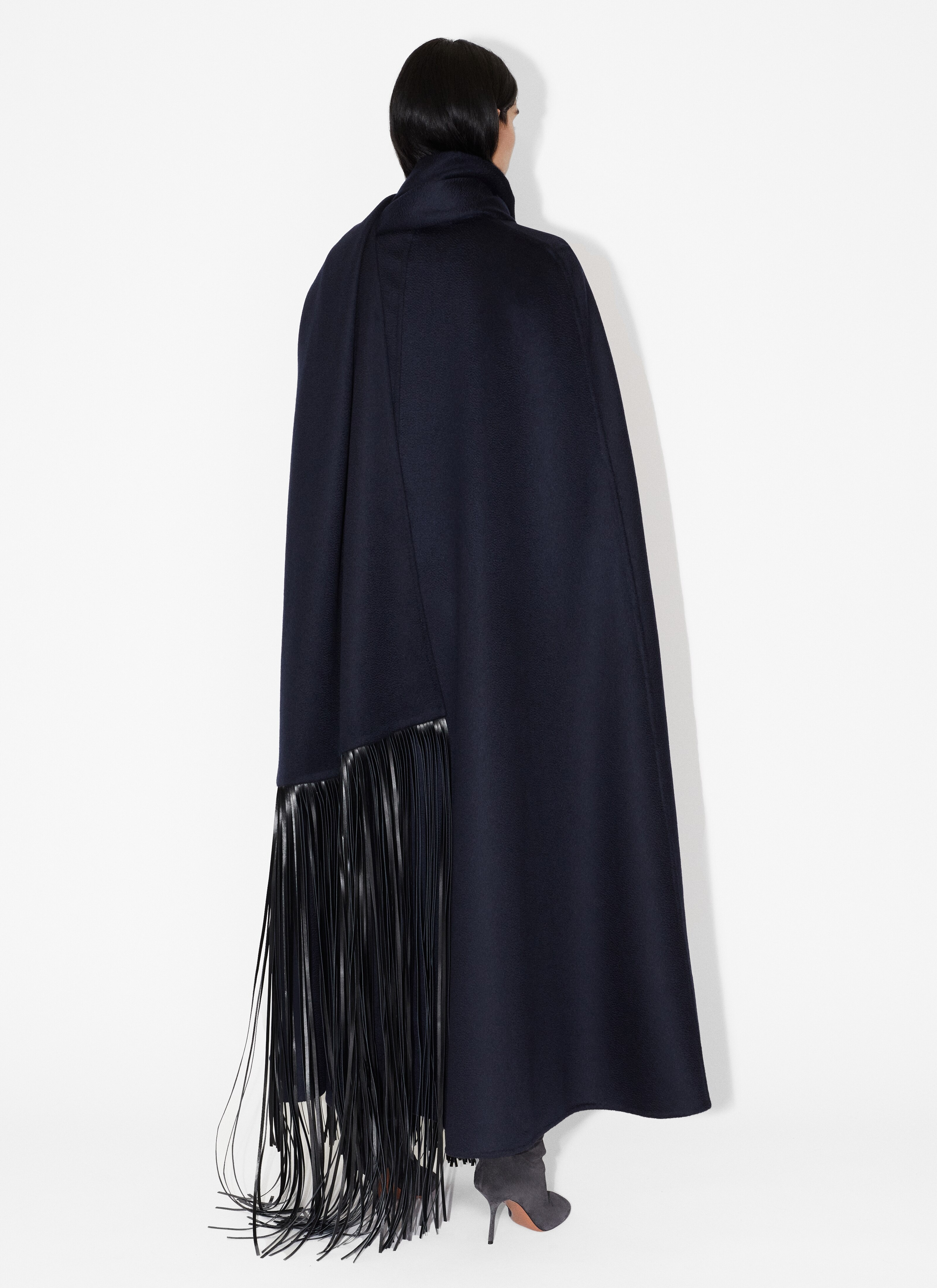 CASHMERE CAPE - 3