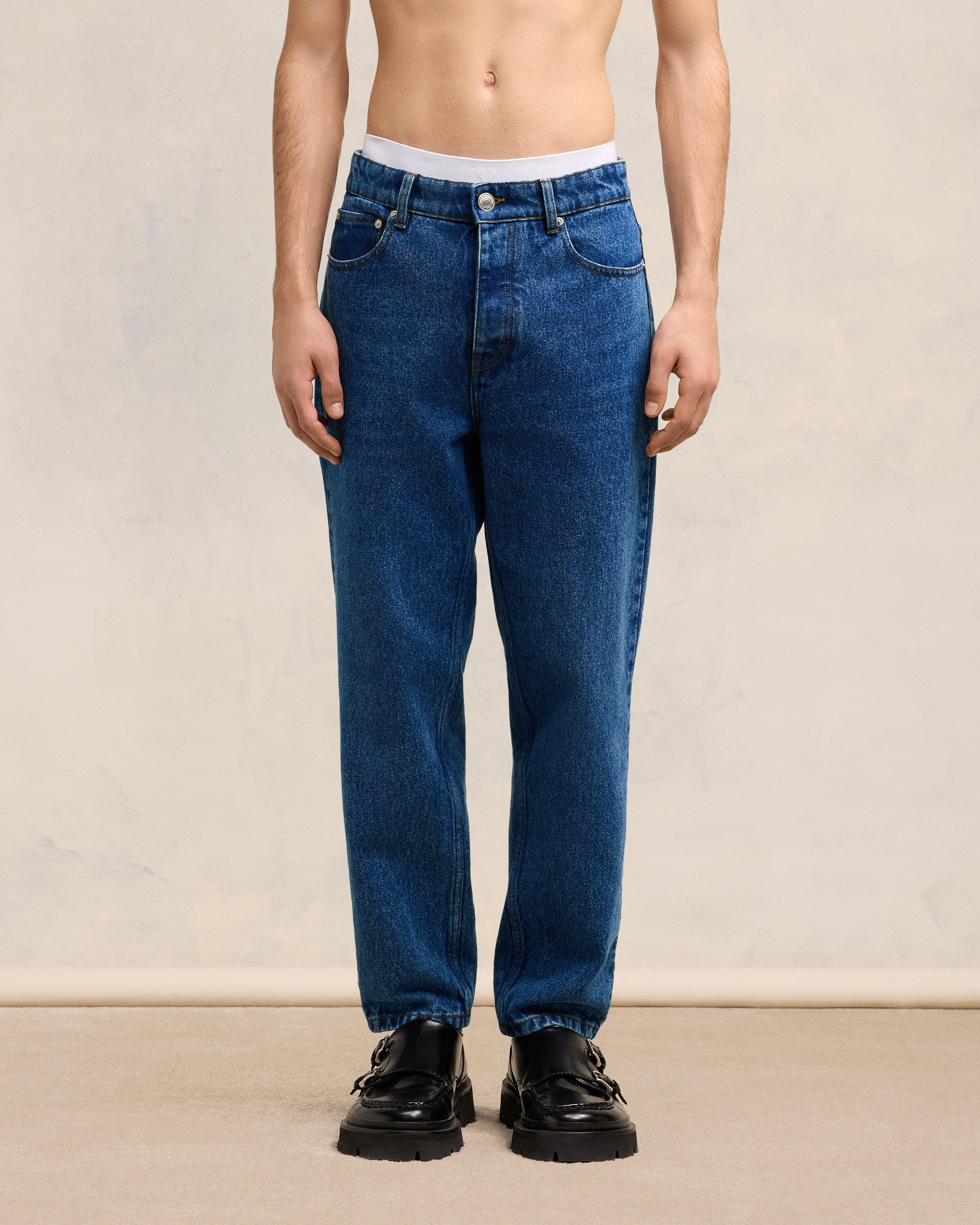 TAPERED FIT JEANS - 3
