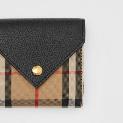 Burberry Vintage Check and Grainy Leather Folding Wallet outlook