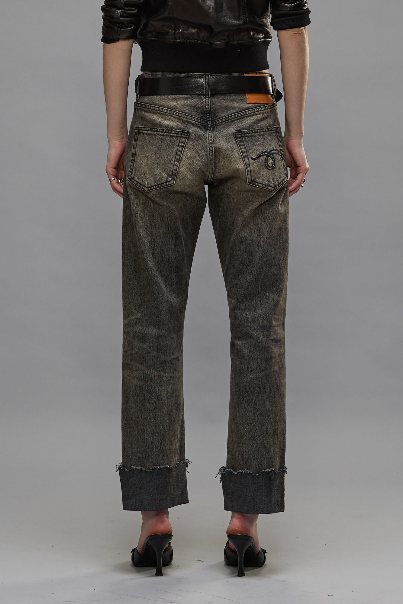 CUFFED ROMEO JEAN - HAYNE SELVEDGE BLACK - 4