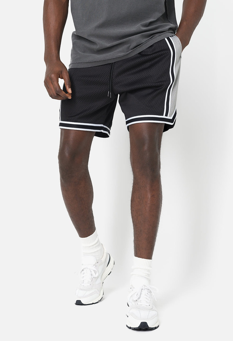 VINTAGE VARSITY SHORTS 3