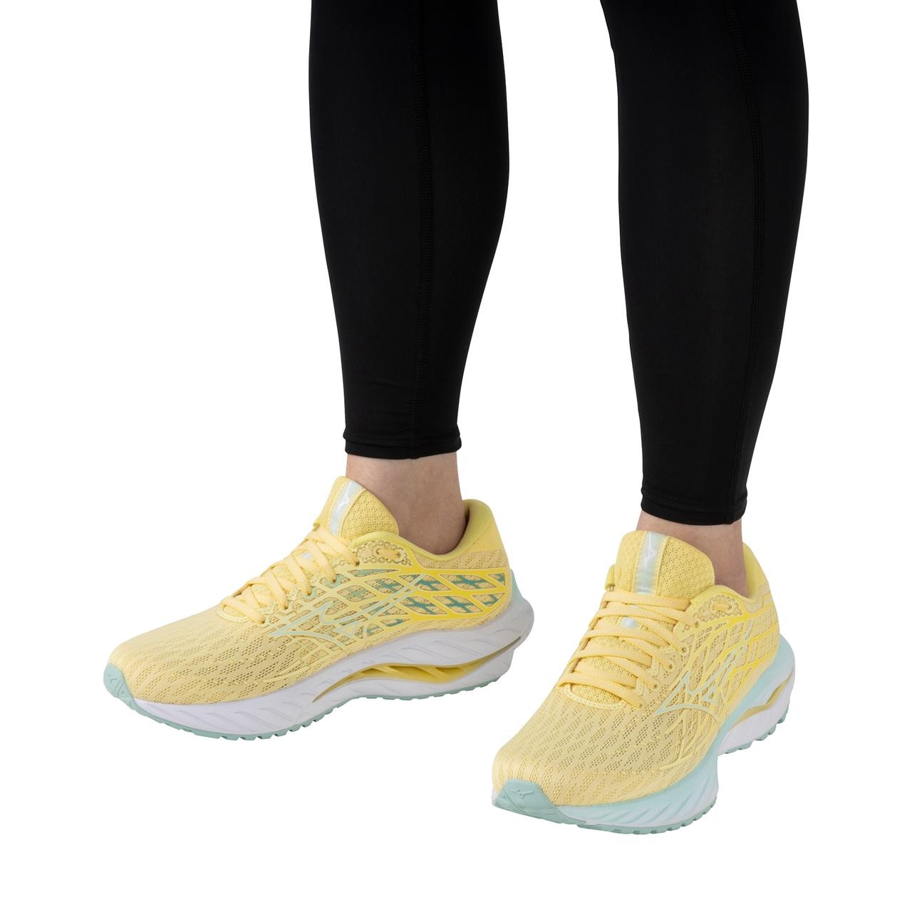 Women's Wave Inspire 20 Running Shoe - 10