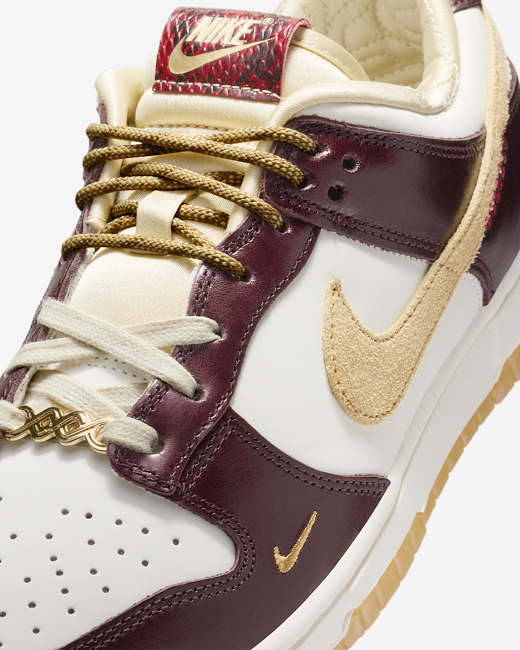 Nike Dunk Low LX Women's Shoes - 7