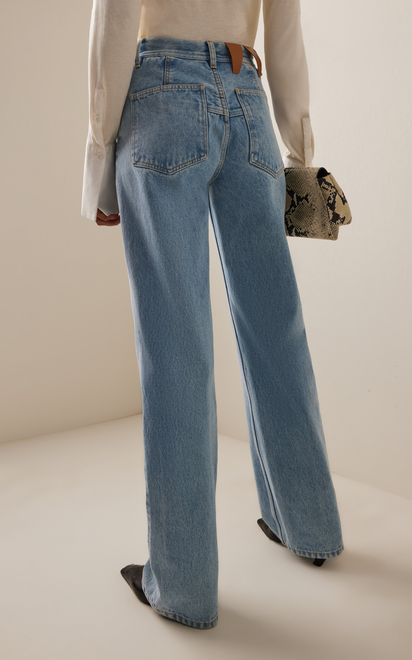 Lu Pleat-Effect Rigid High-Rise Straight-Leg Jeans light wash - 4