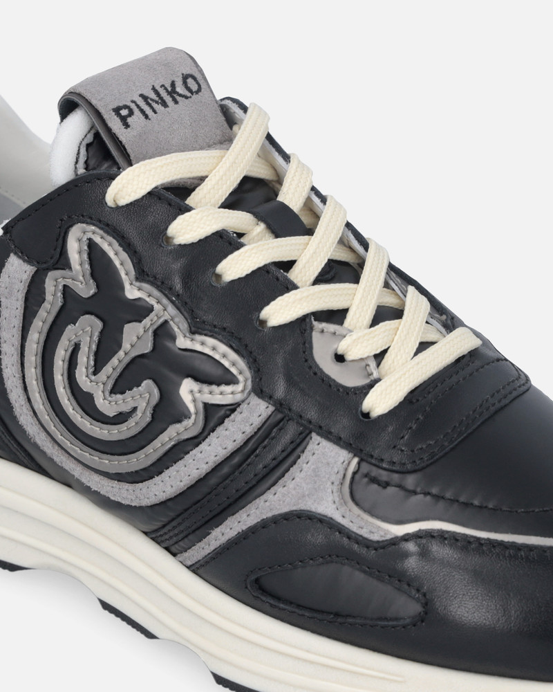 SNEAKERS WITH LOVE BIRDS LOGO 4