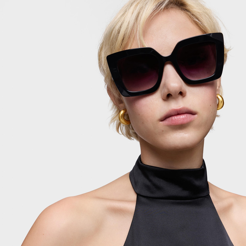 TOUS Black Sunglasses TOUS Faceted Logo outlook