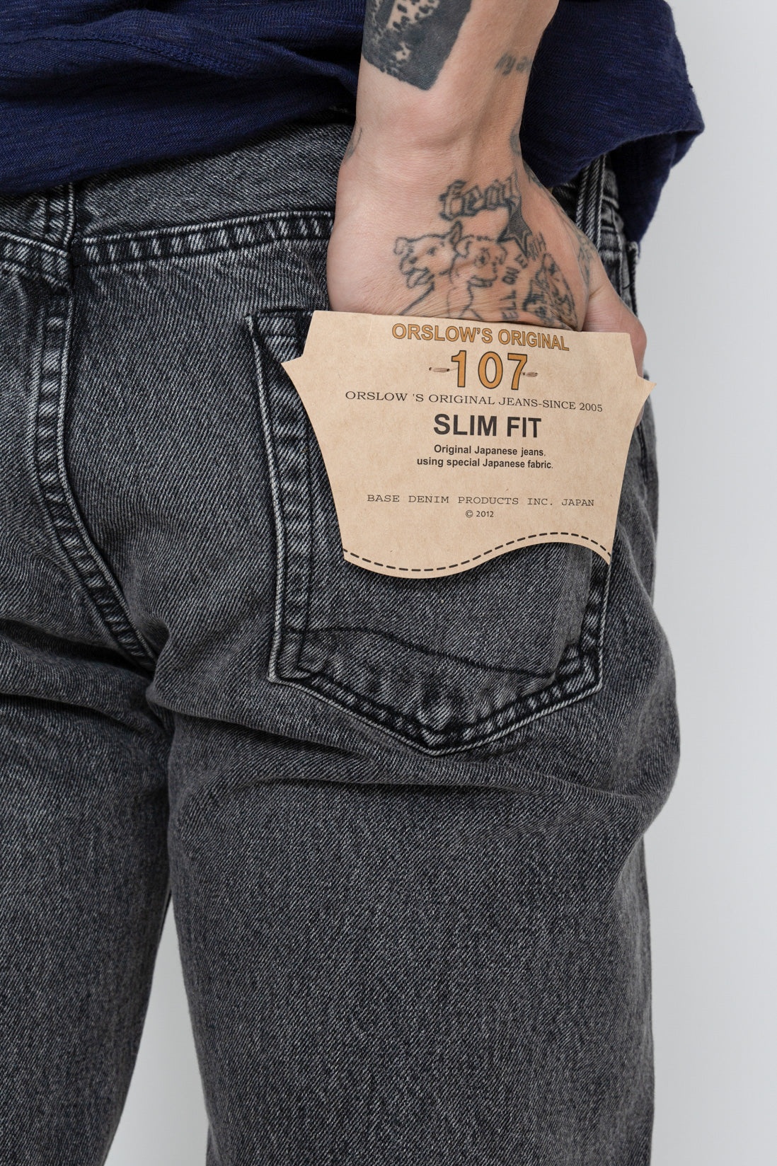 107 Ivy Fit Black Denim Stone Wash - 5