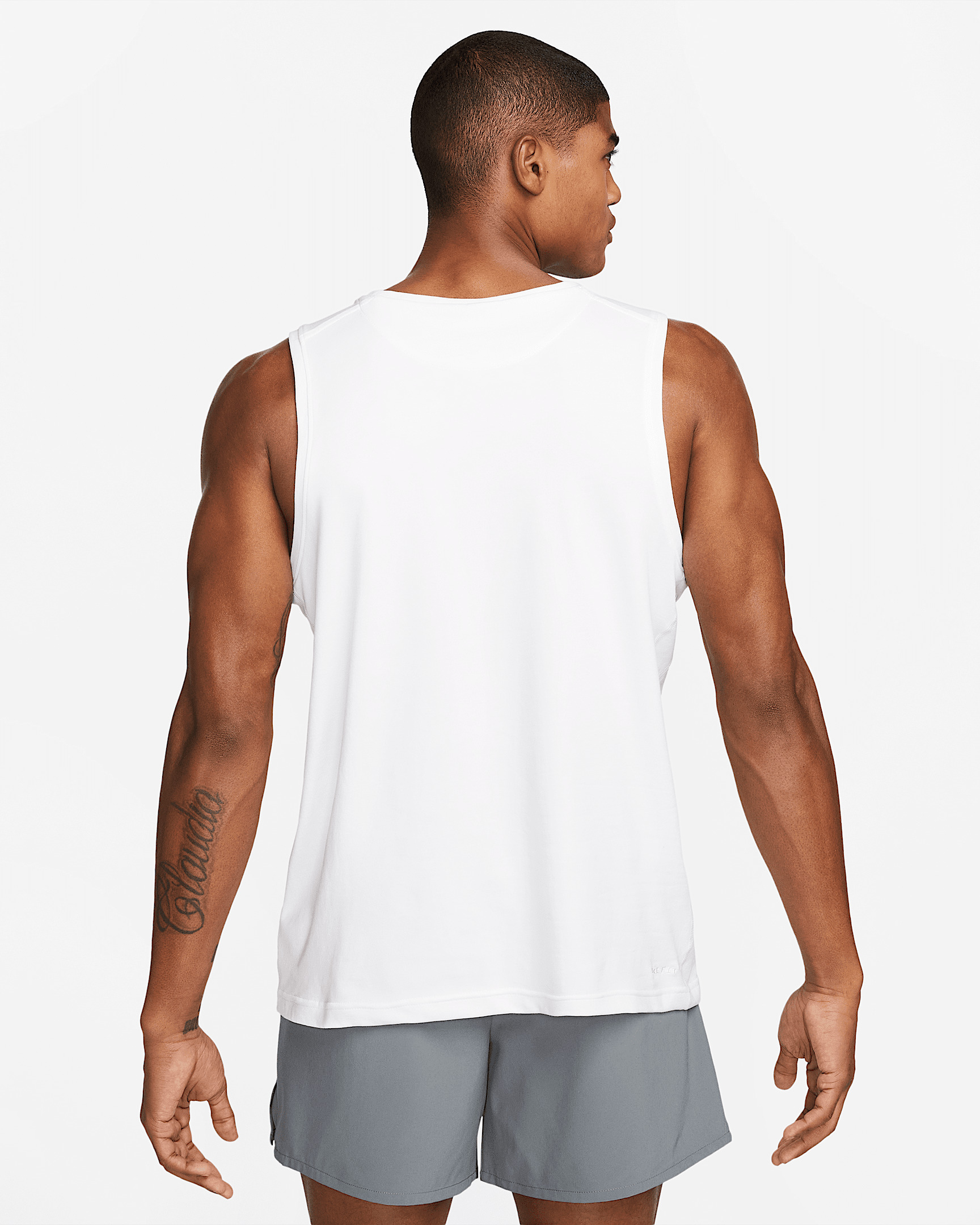Nike Primary Men's Dri-FIT Versatile Tank - 2