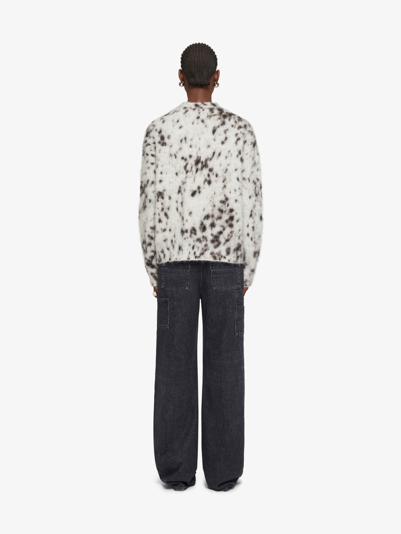 CROPPED SWEATER IN MOHAIR WITH SNOW LEOPARD PRINT 4