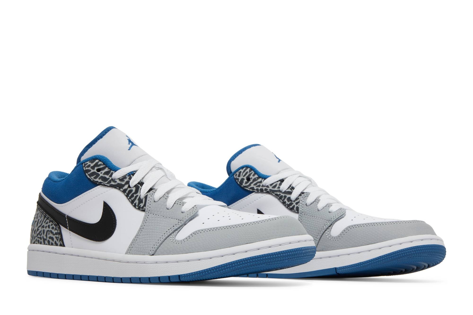 Air Jordan 1 Low SE 'True Blue' - 8