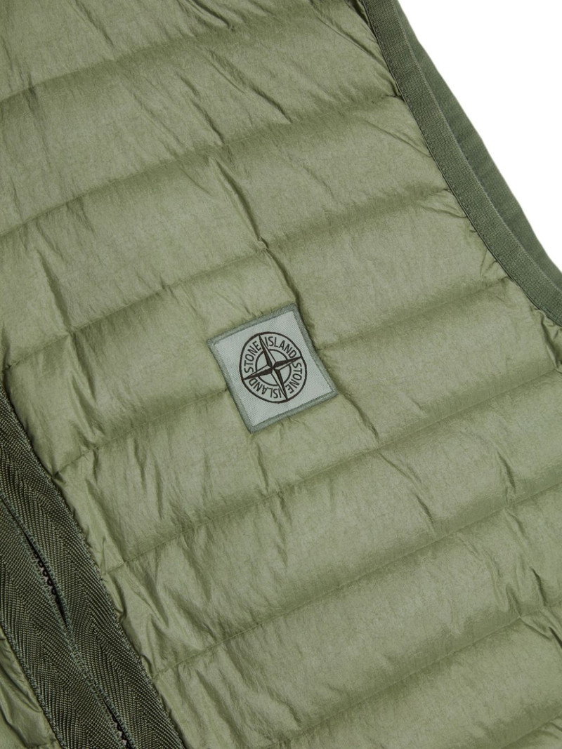 Compass-motif quilted gilet 4