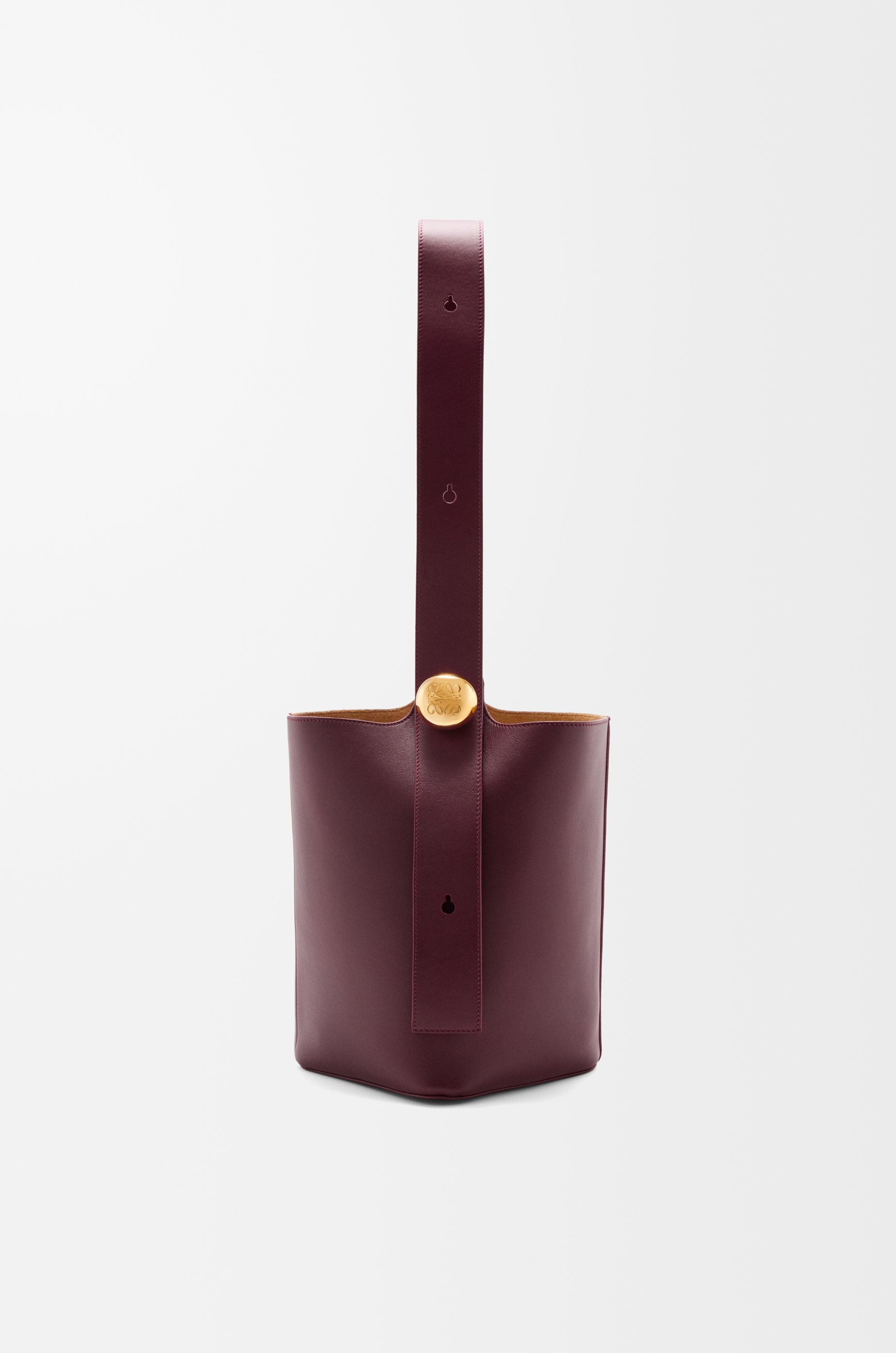 Medium Pebble Bucket bag in mellow calfskin - 3