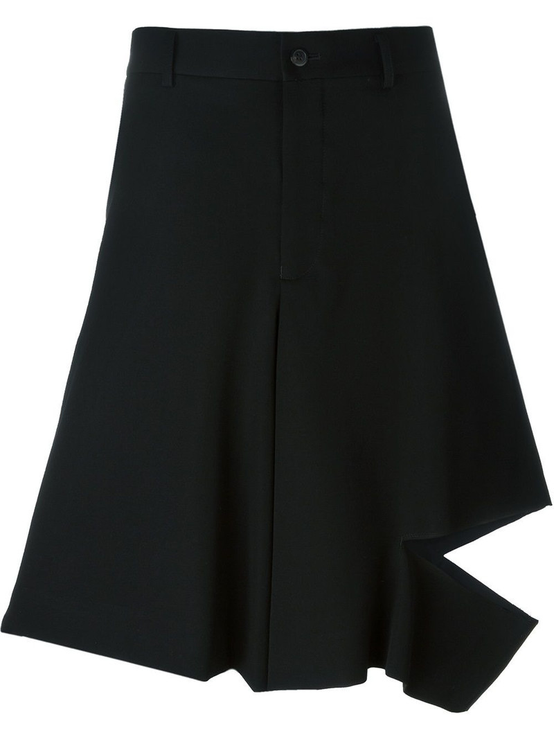 cut out detail oversized shorts 1