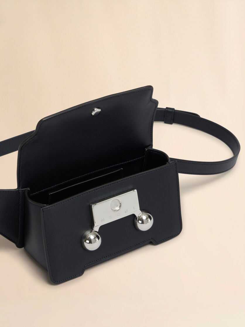 BLACK LEATHER TRUNKAROO CROSSBODY BAG - 3