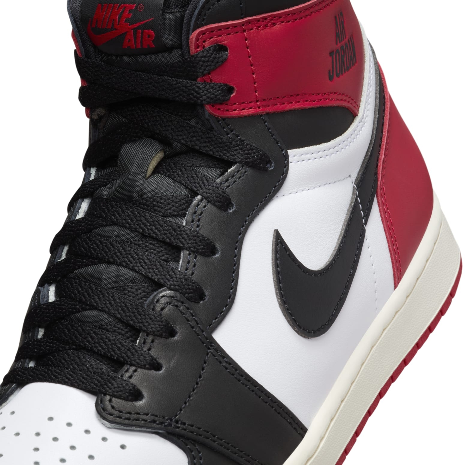 Air Jordan 1 Retro High OG 'Black Toe Reimagined' DZ5485-106 - 7