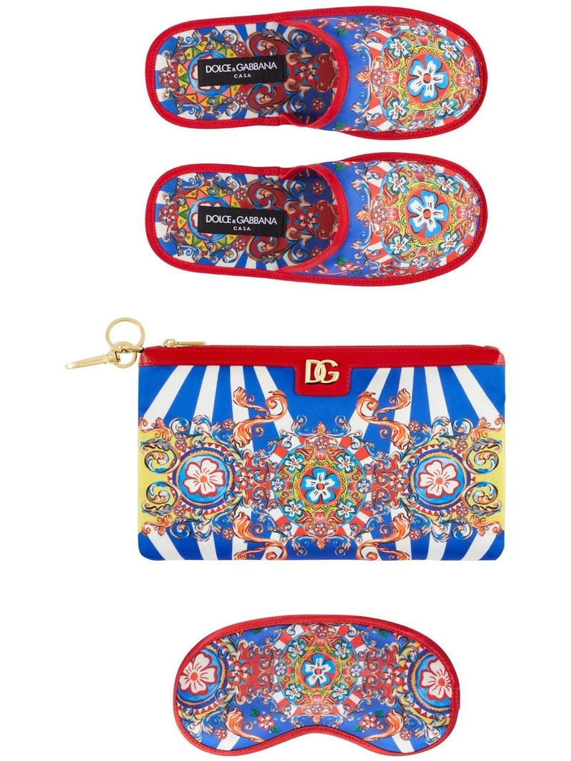 abstract-print three-piece comfort kit 1