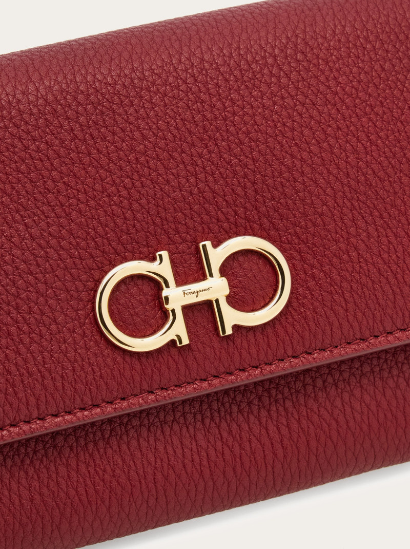 Gancini wallet with chain 5