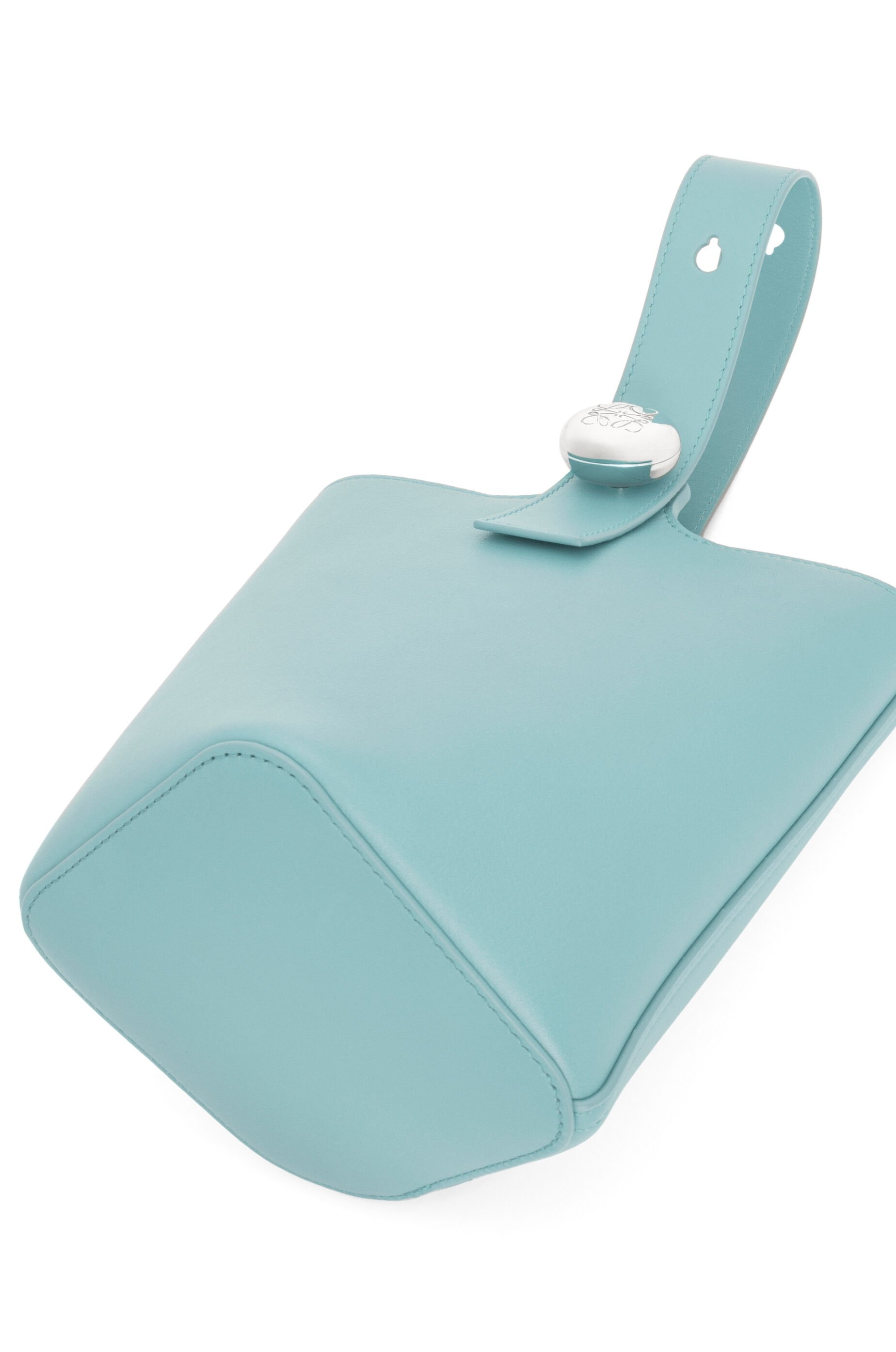 Mini Pebble bucket in smooth calfskin - 8