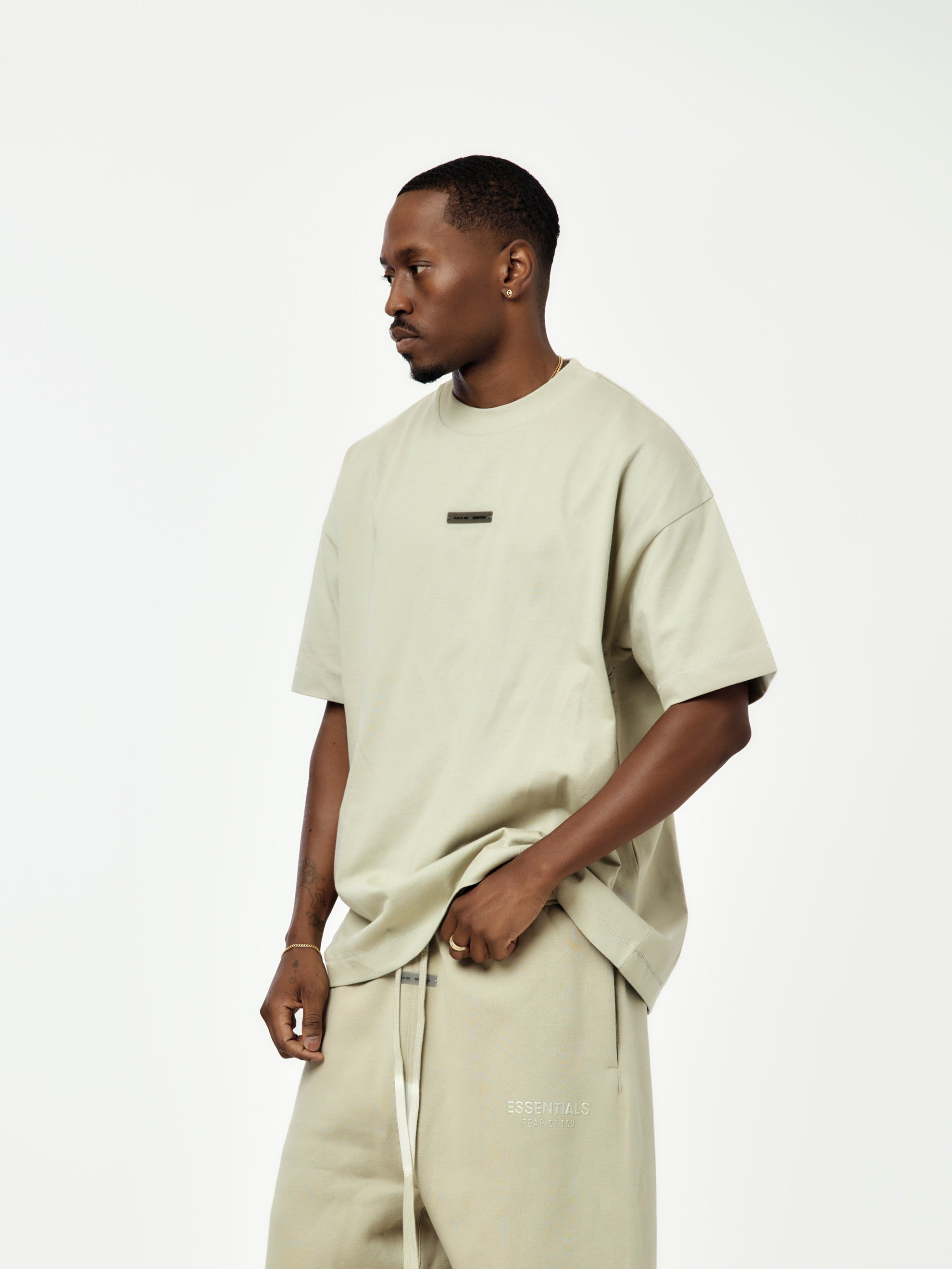 CLASSIC FIT T-SHIRT (ABBEY STONE) - 2