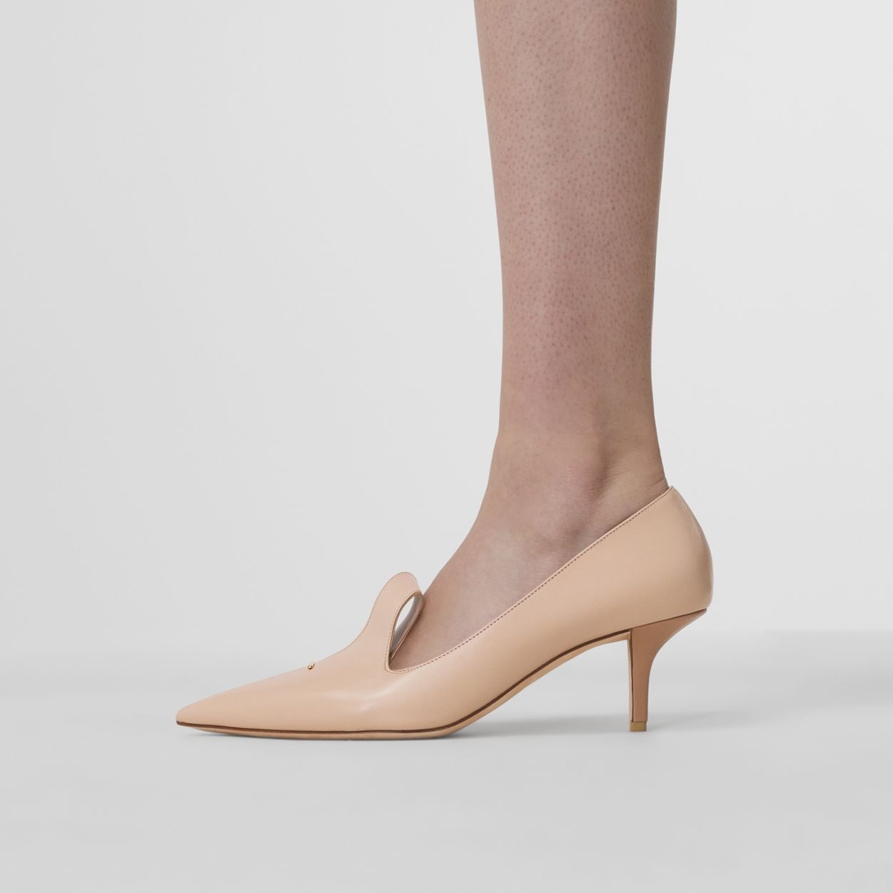 Two-tone Leather Point-toe Pumps - 3