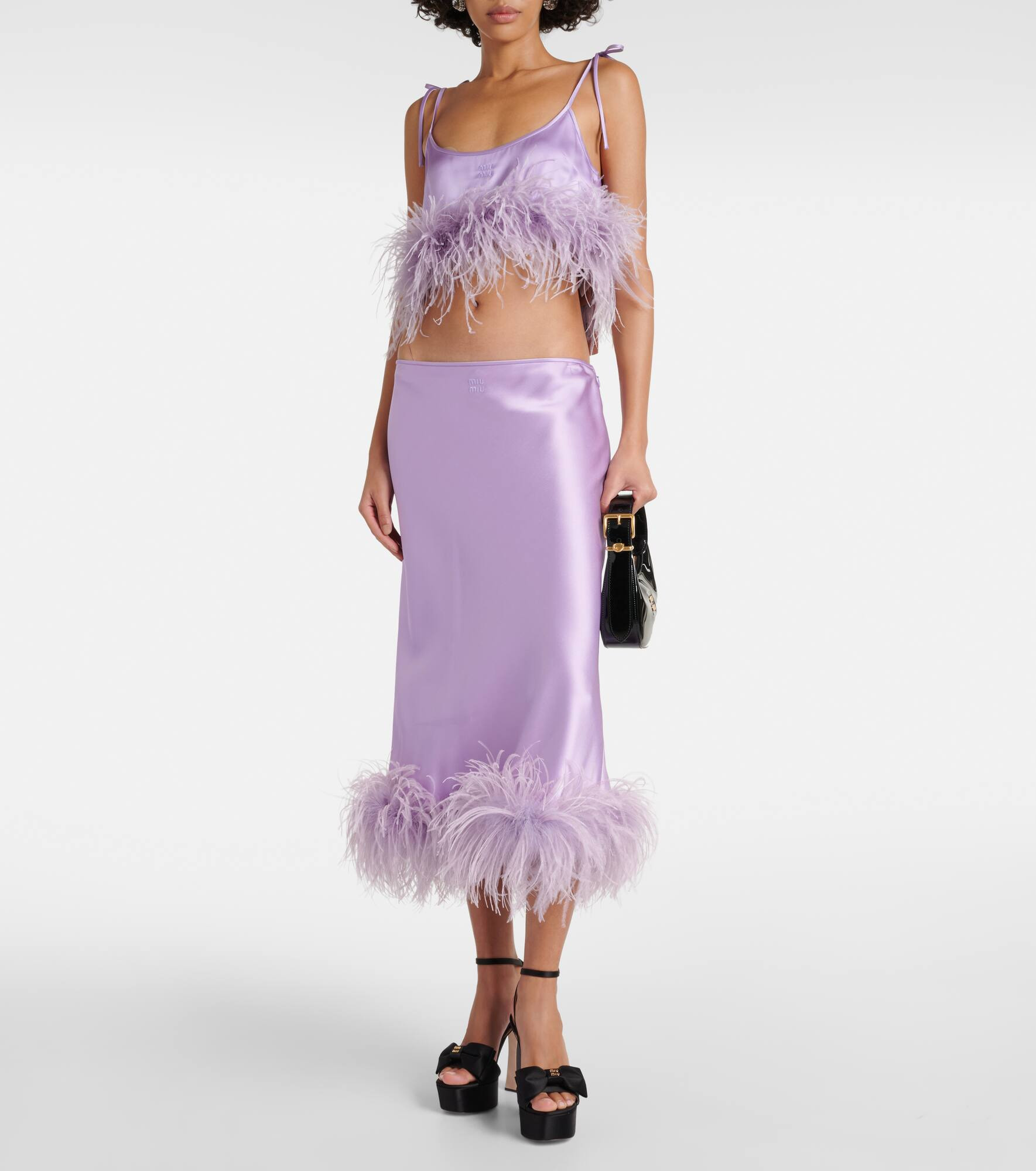 Feather-trimmed satin midi skirt - 2