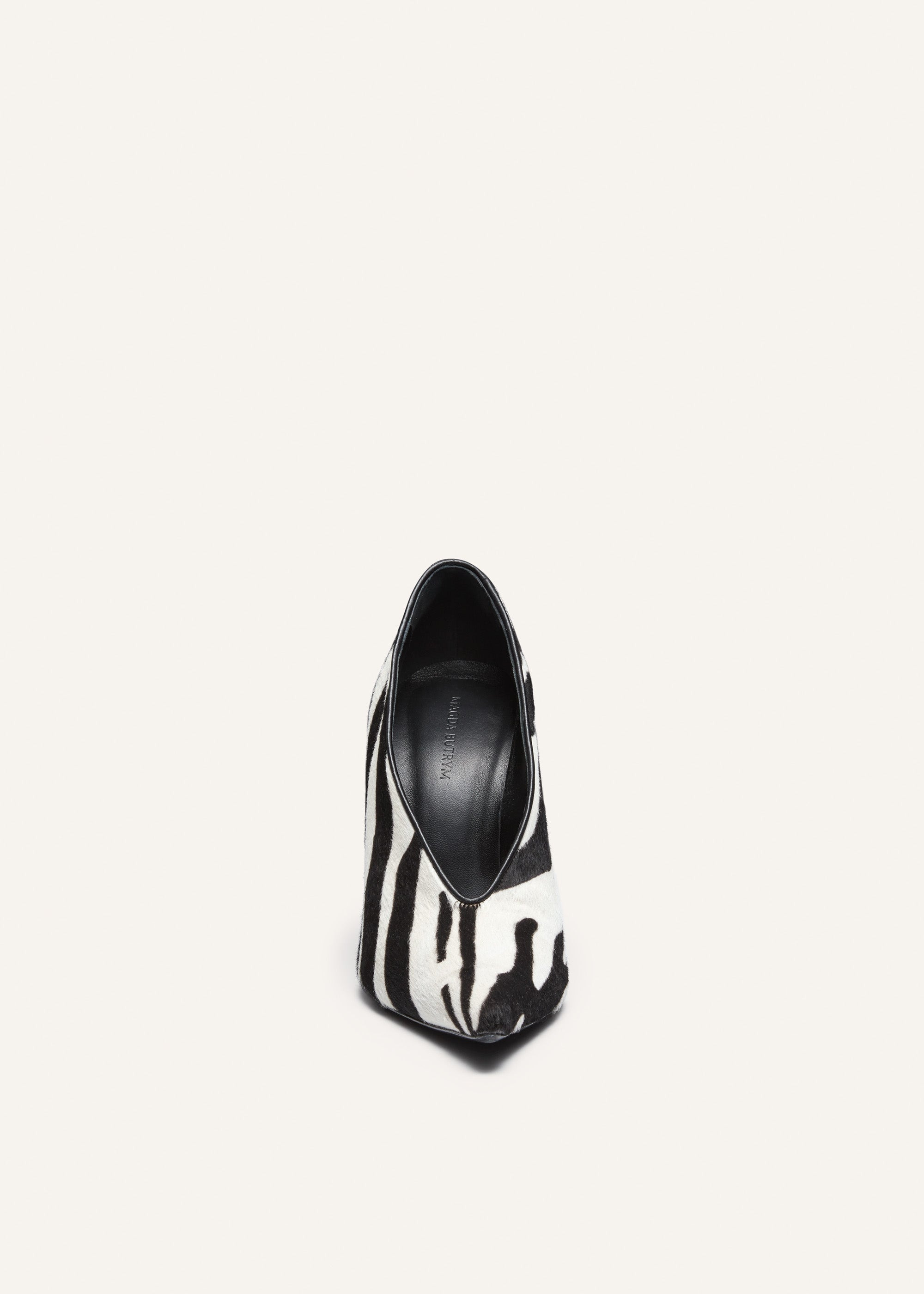 Pointed pumps in zebra print hair - 3