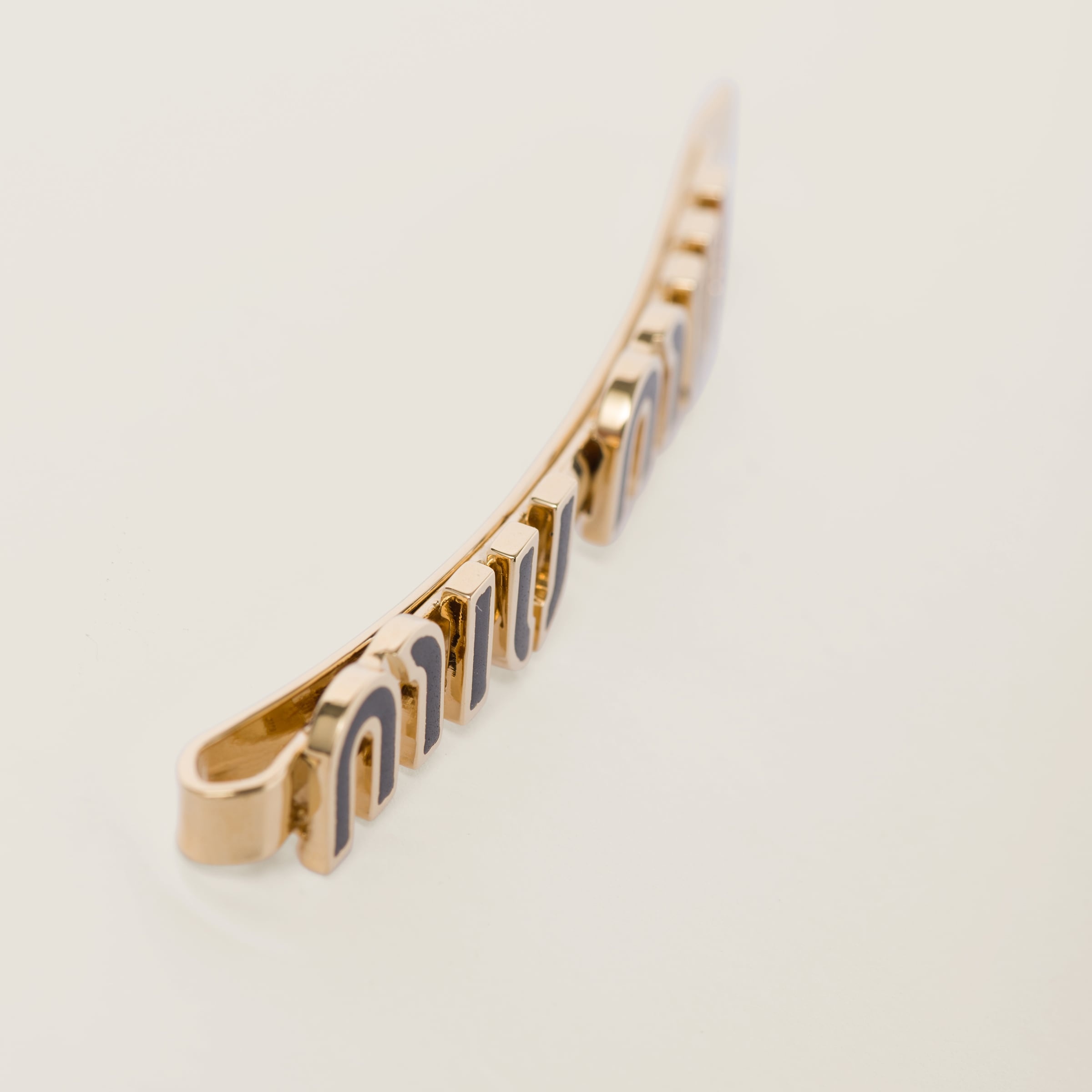 ★MiuMiu★ Enamel l Hairpin White 5IF1462F6TF0009 5IF146 Women's Enamelled metal hair clip | MIU MIU | 24S