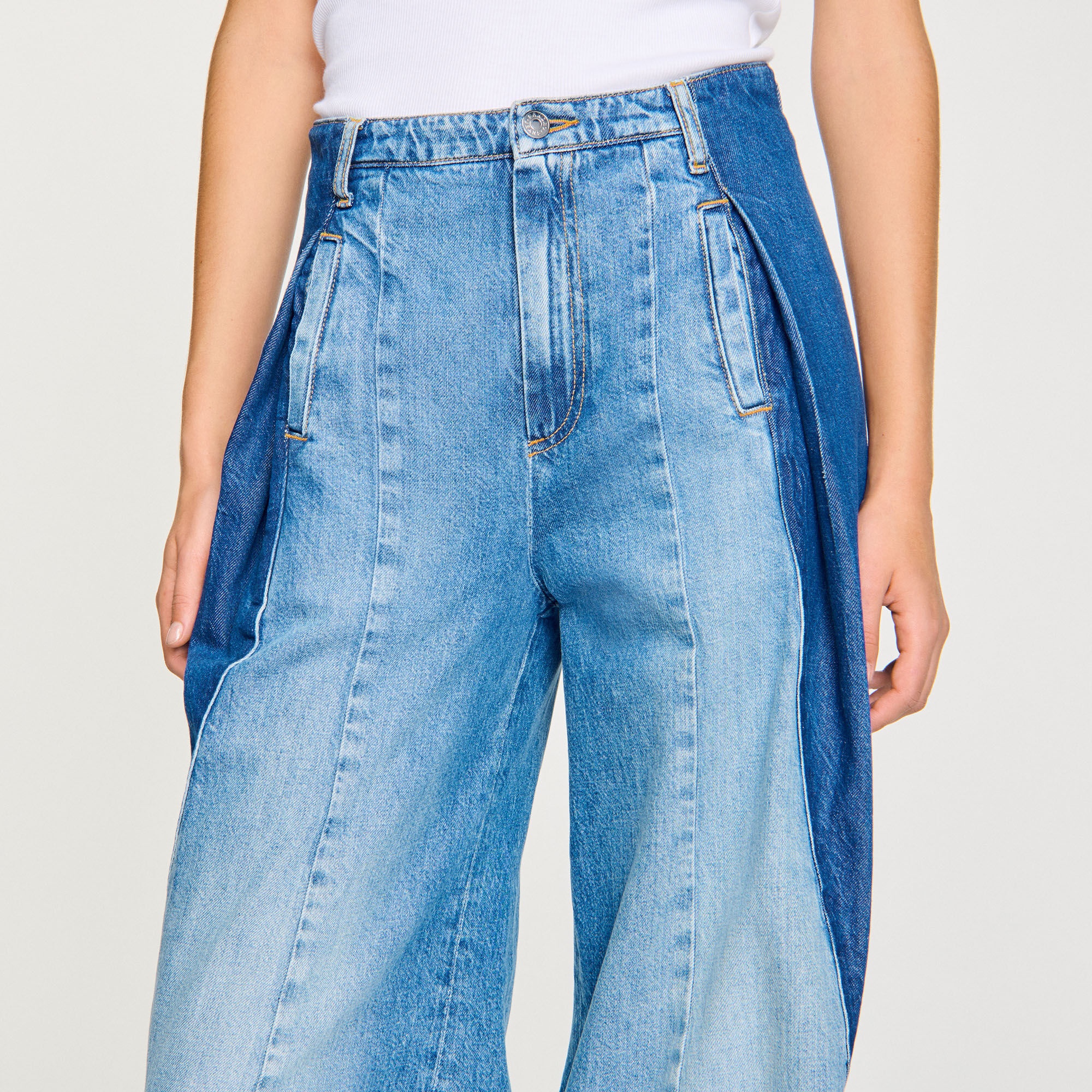 JEANS WITH CONTRASTING PANELS - 3