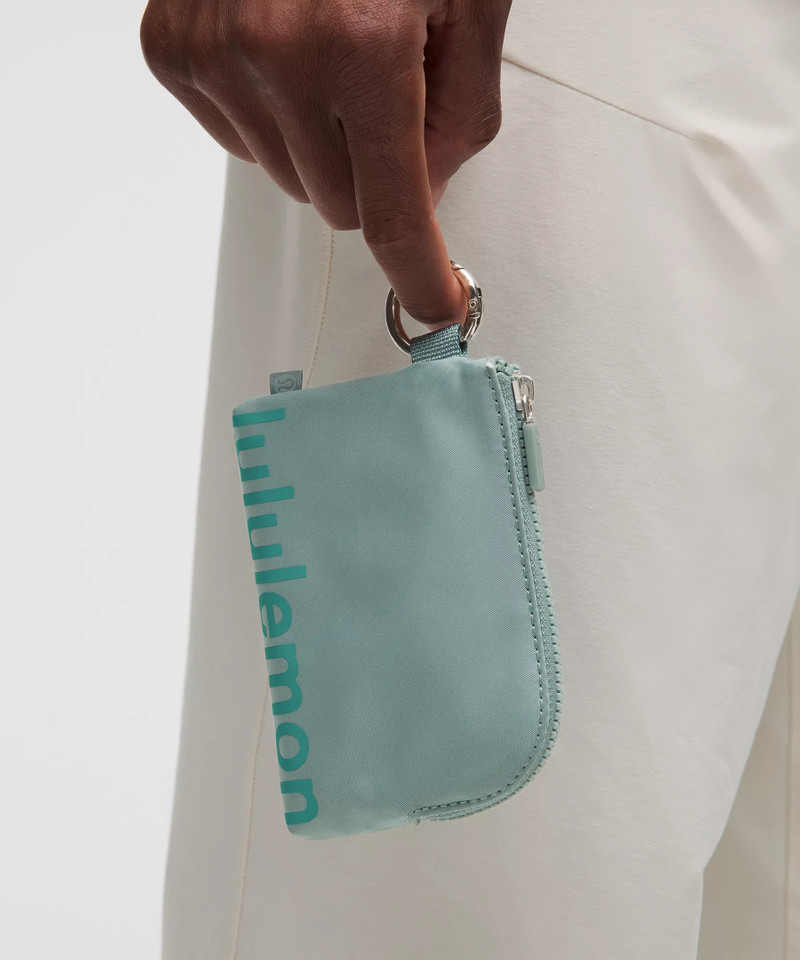 lululemon Clippable Card Pouch outlook