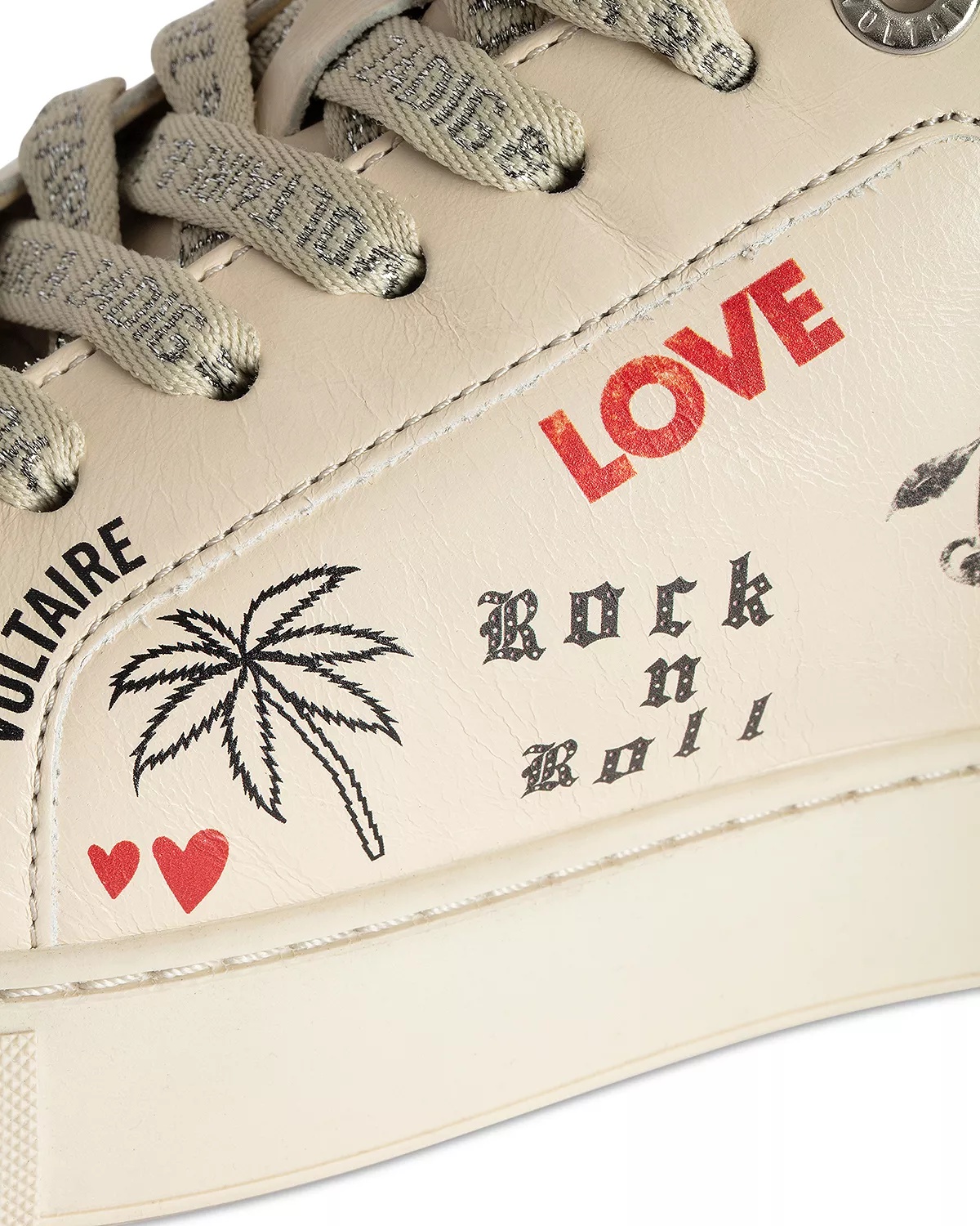 Women's Fly On Love Tag Sneakers - 6