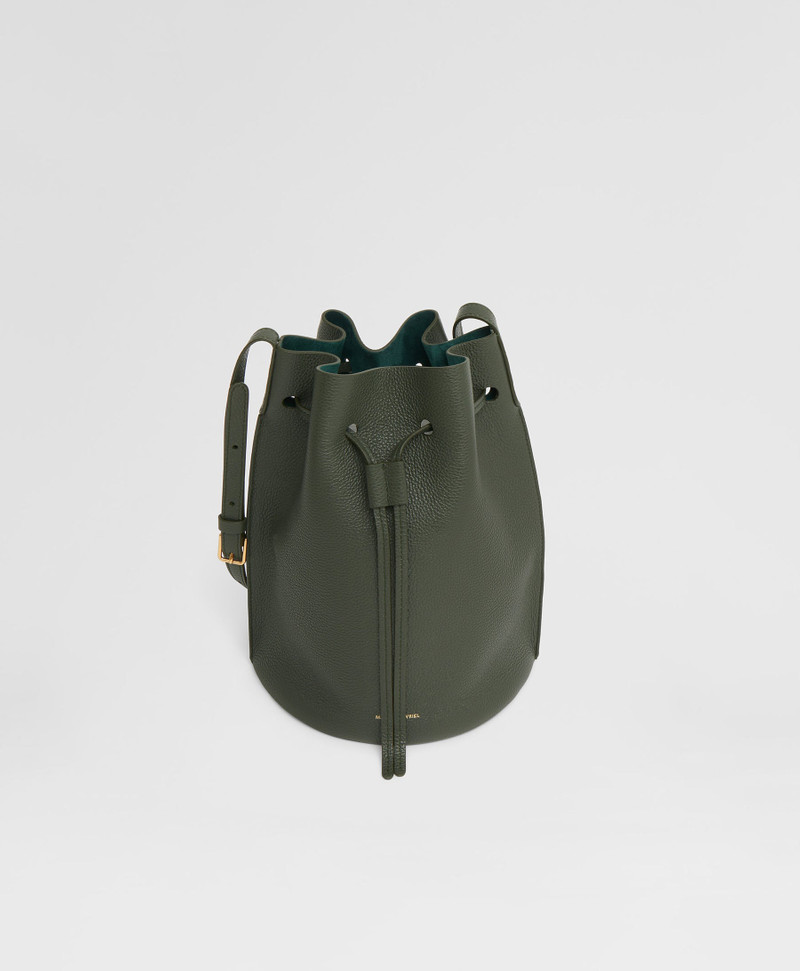 CHAMPAGNE BUCKET BAG 4