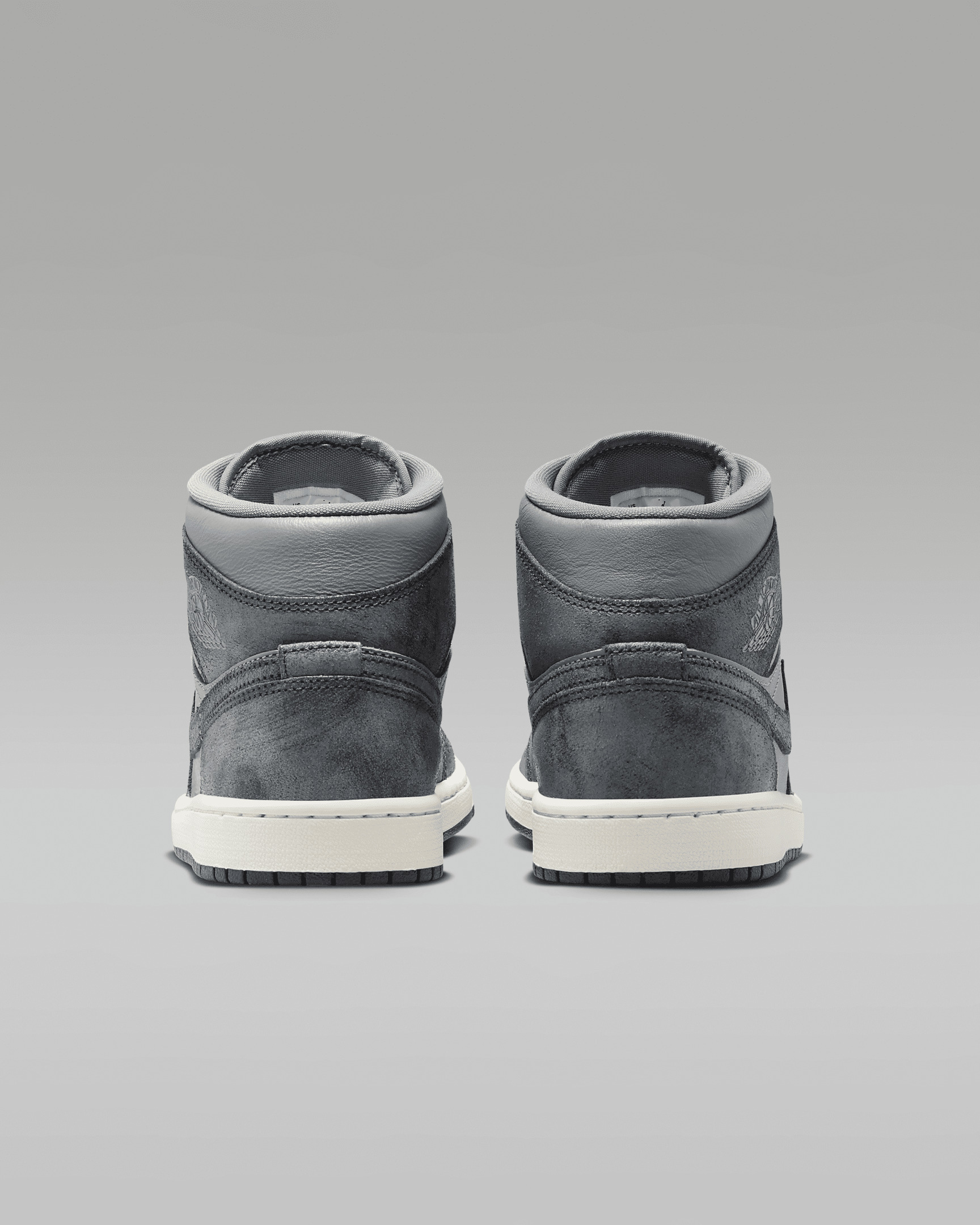 Air Jordan 1 Mid SE Women's Shoes - 6