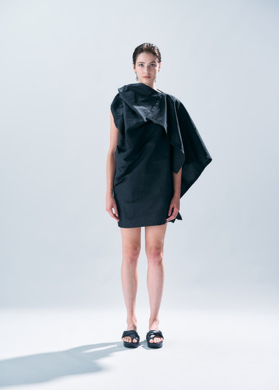 ISSEY MIYAKE TWISTED DRESS outlook