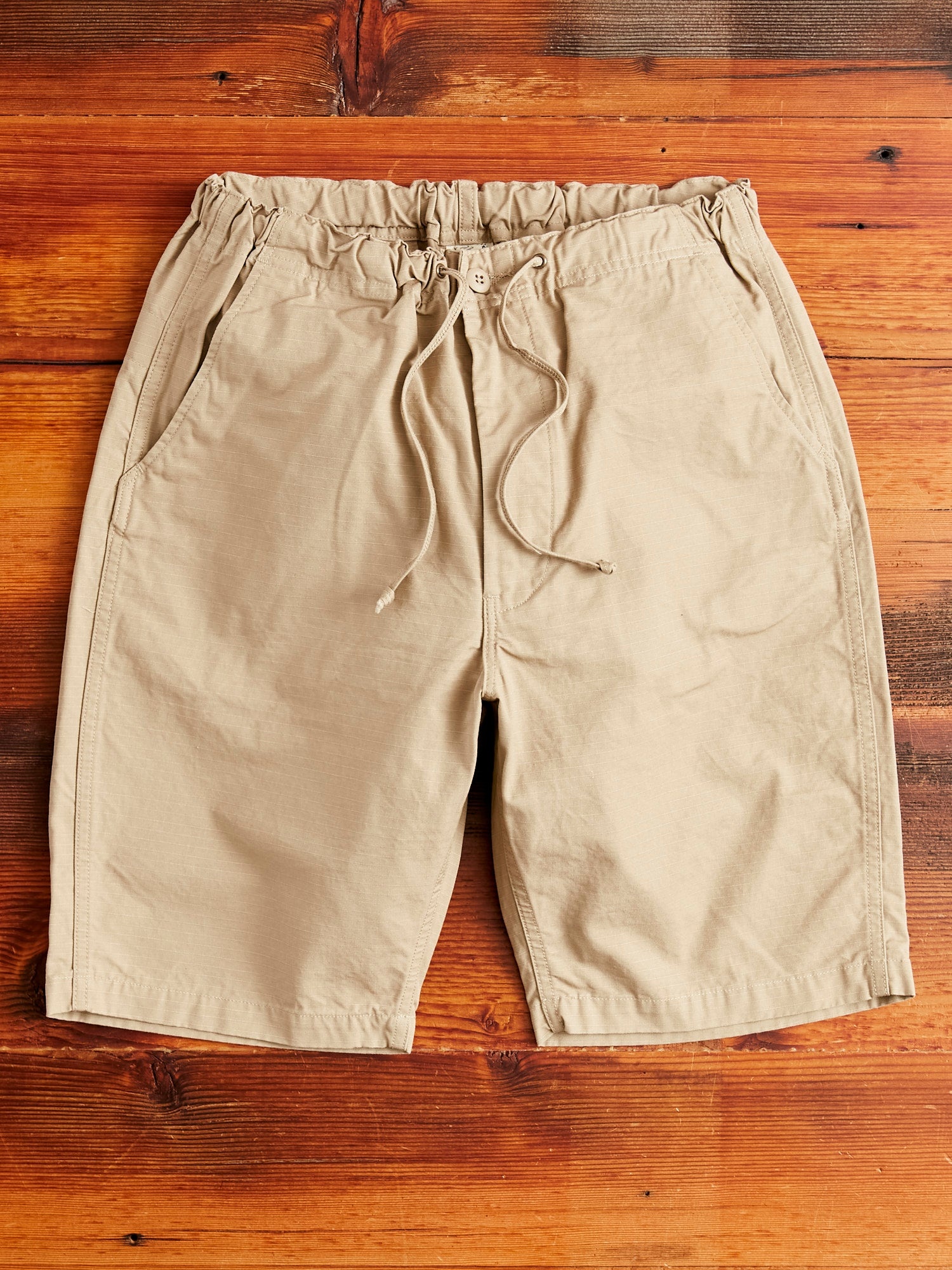 New Yorker Shorts in Beige Ripstop - 1