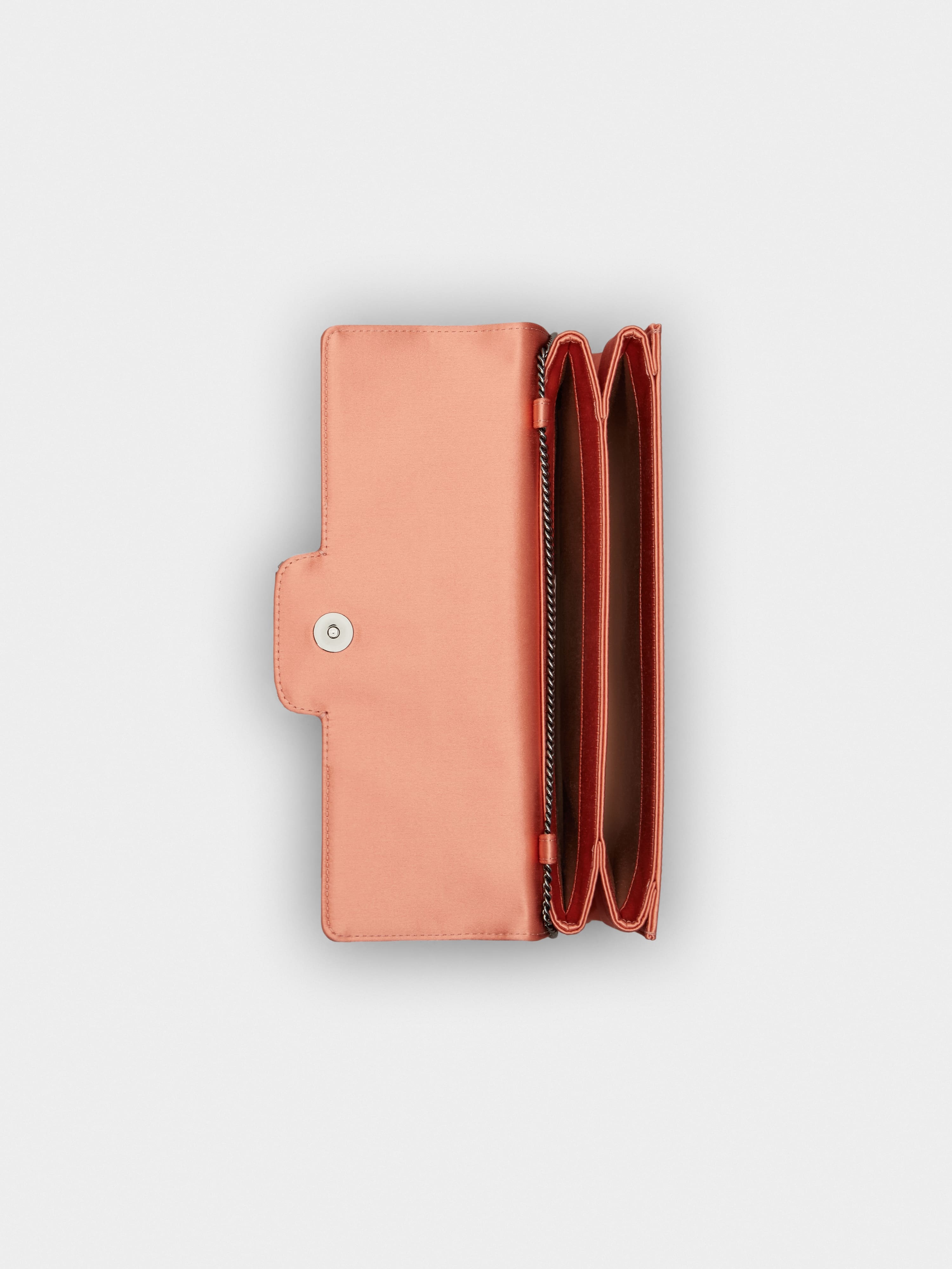 【関税&送料込】Roger Vivier Fasce Per Capelli Roger Vivier Efflorescence Clutch in satin | REVERSIBLE