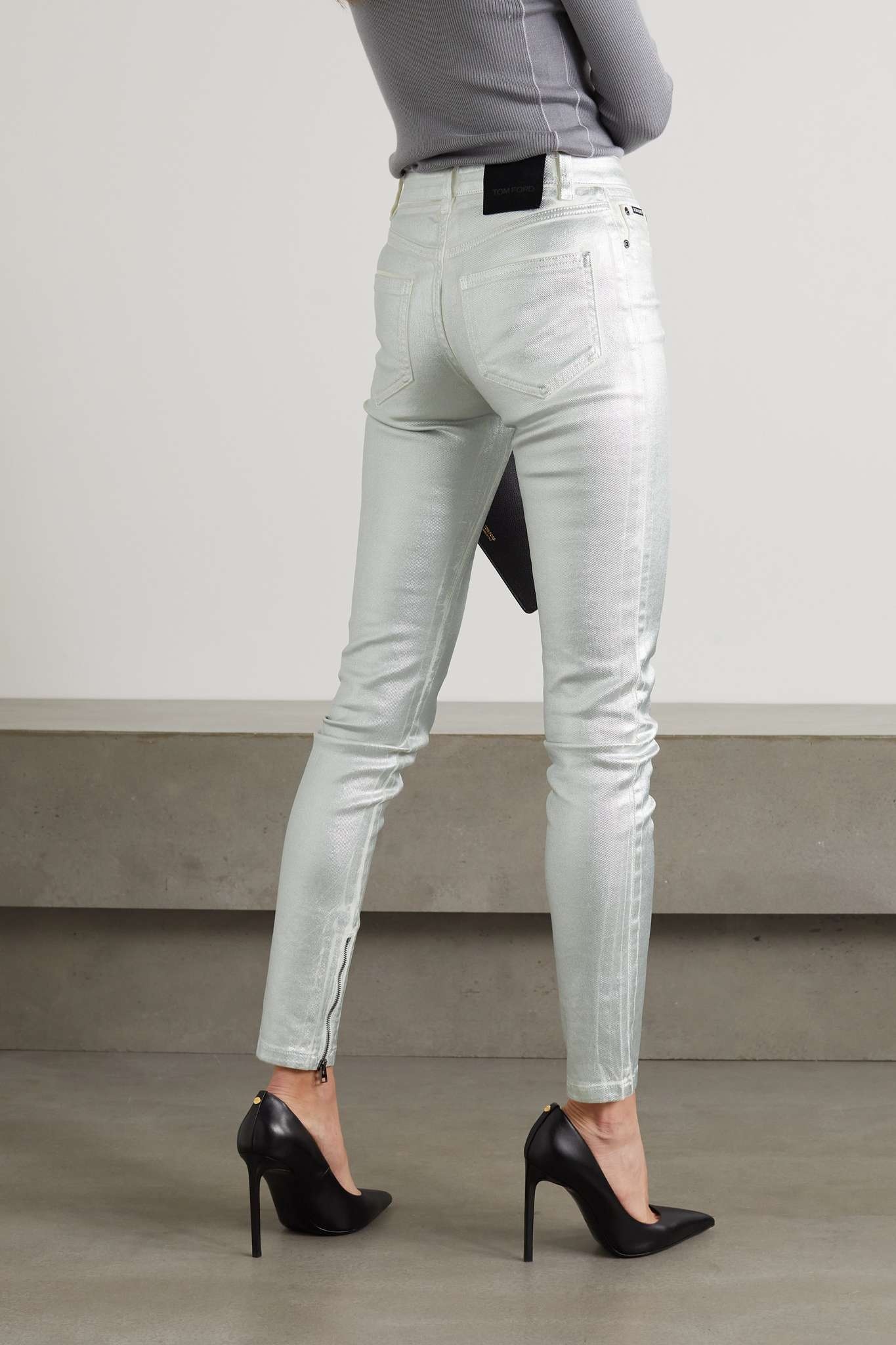 Metallic coated mid-rise skinny jeans - 3