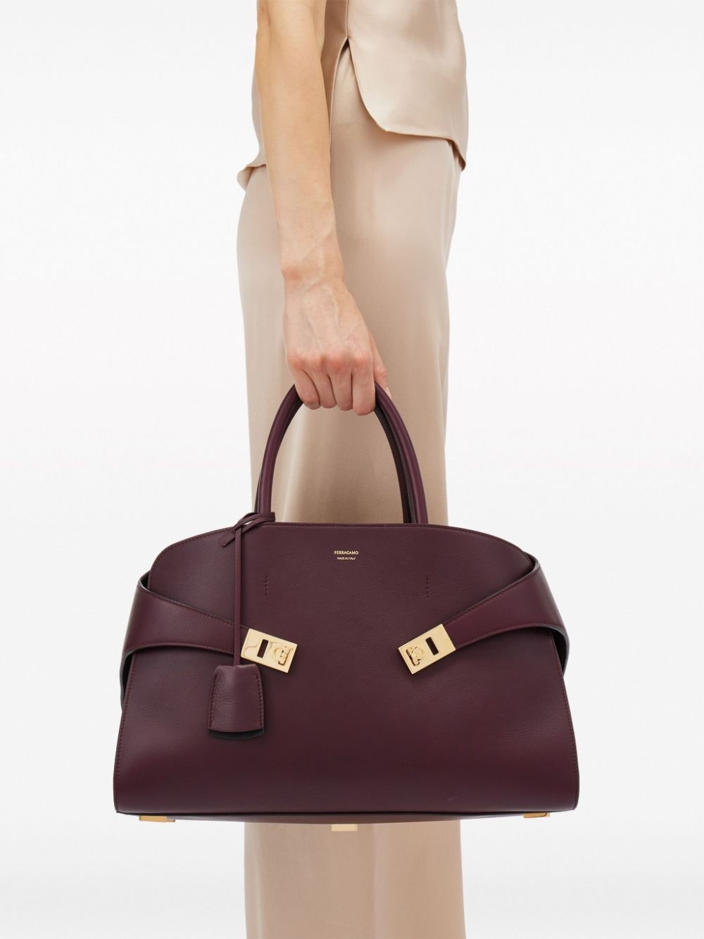 medium Hug leather tote - 3
