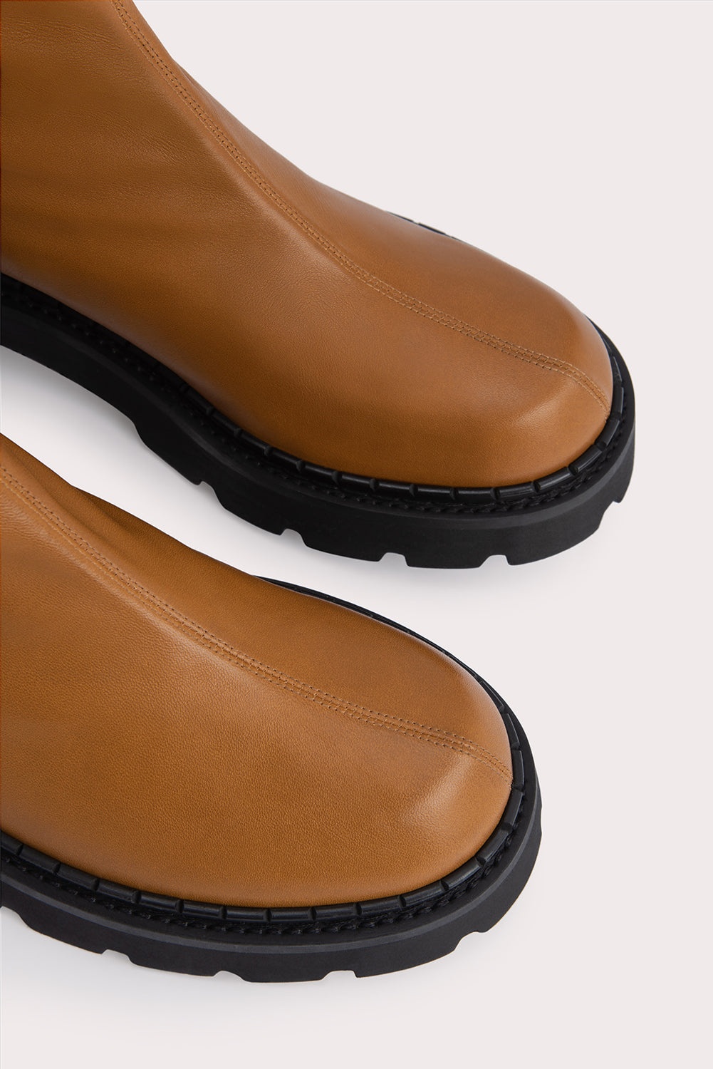 Alister Peanut Butter Soft Semi Patent Leather - 3