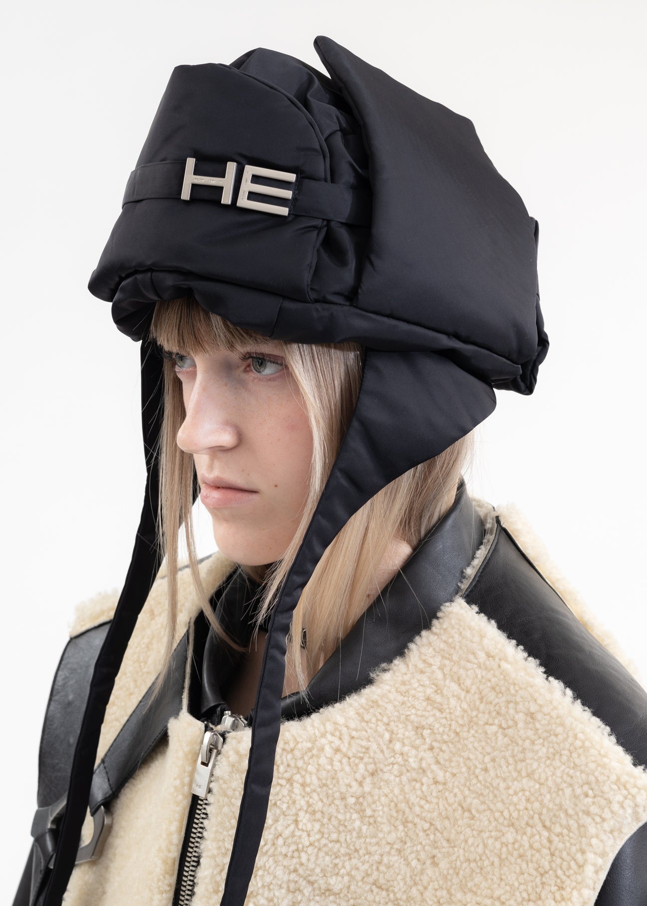 BLACK SURREPTITIOUS TRAPPER HAT - 2